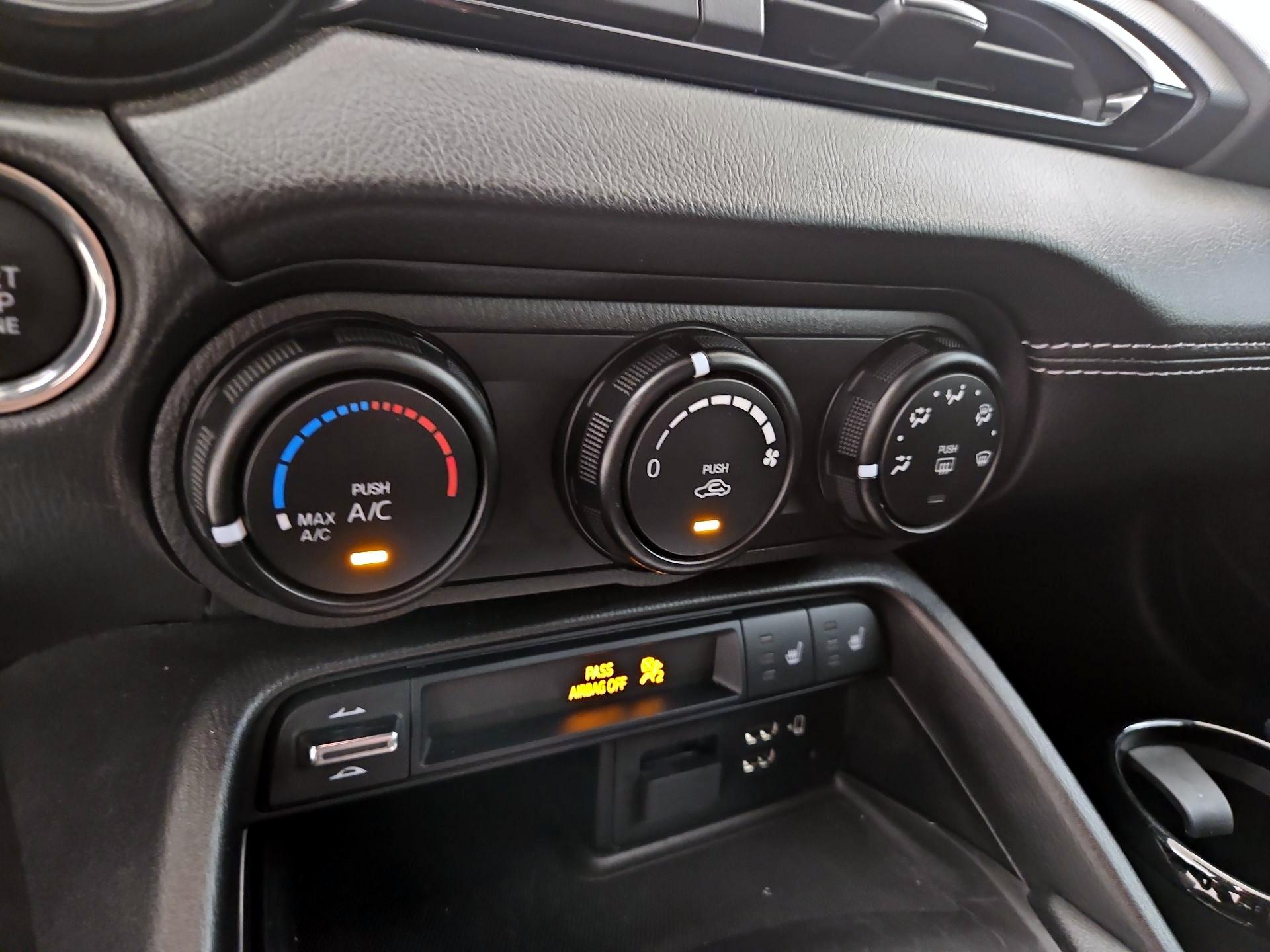 Thumbnail: 2021 Mazda MX-5 Miata - 16