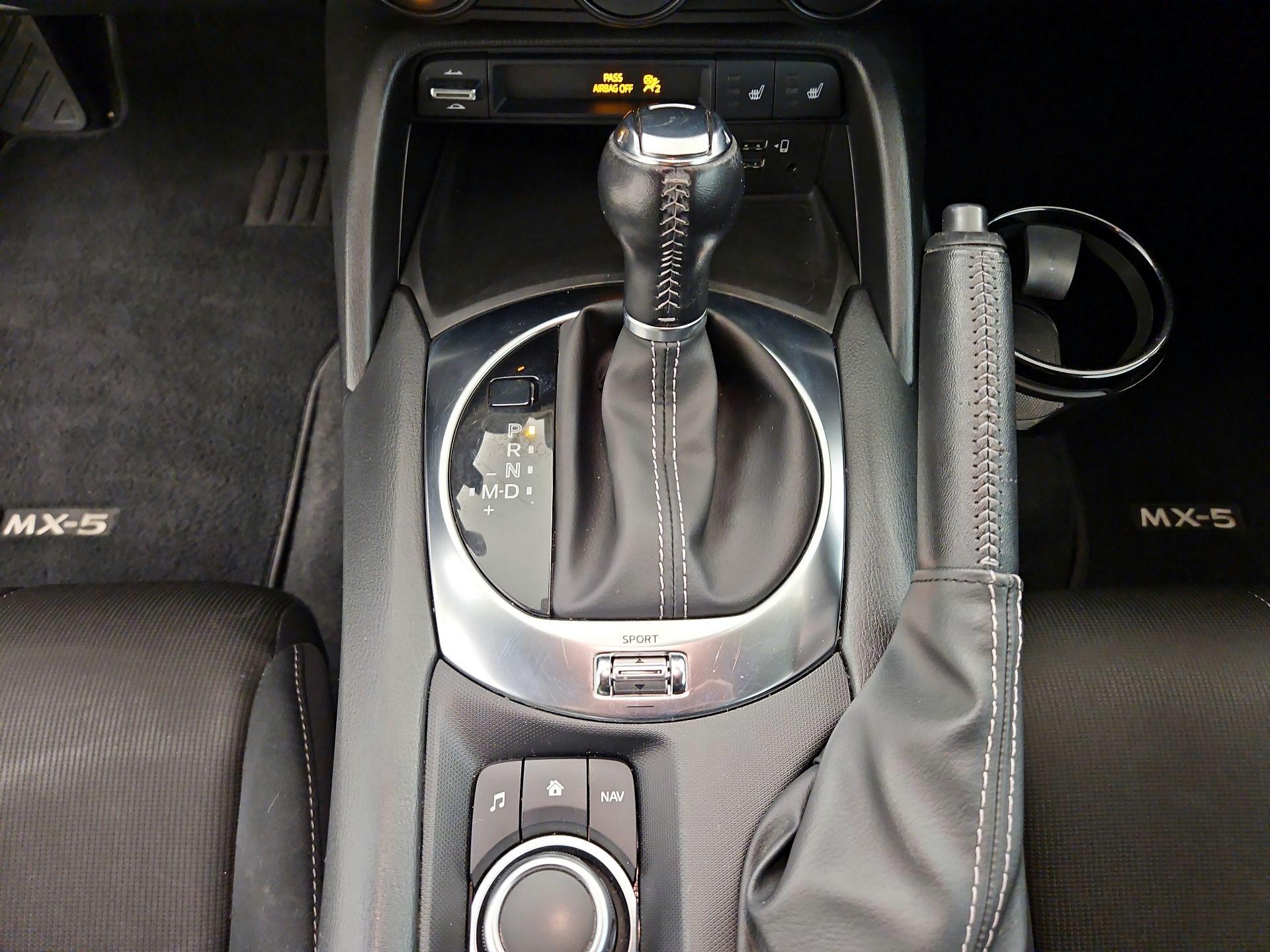 Thumbnail: 2021 Mazda MX-5 Miata - 17