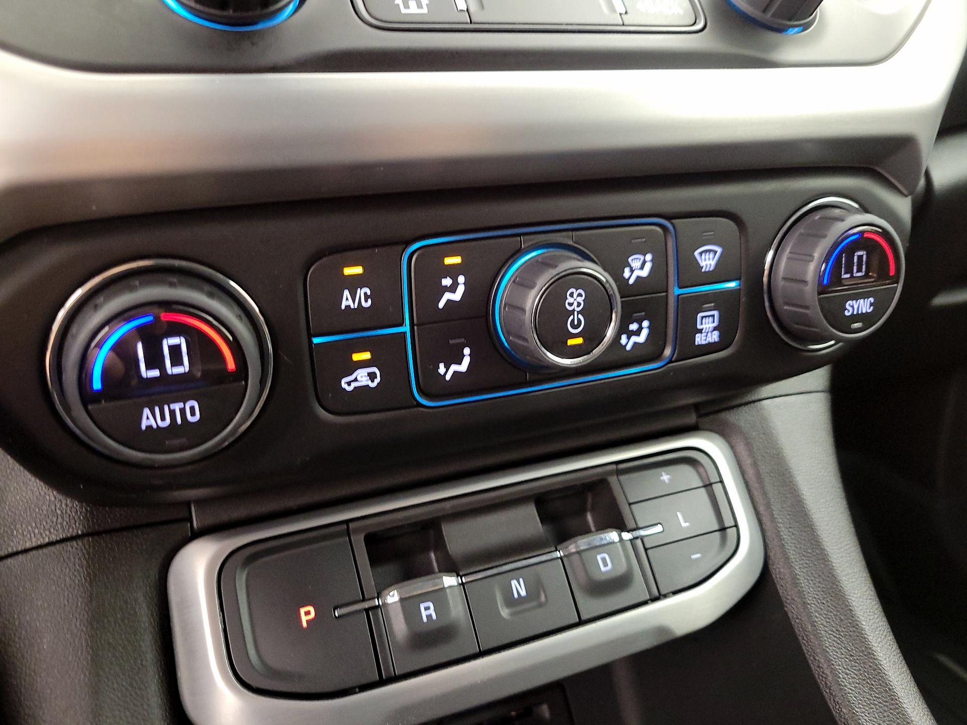 Thumbnail: 2023 GMC Acadia - 17