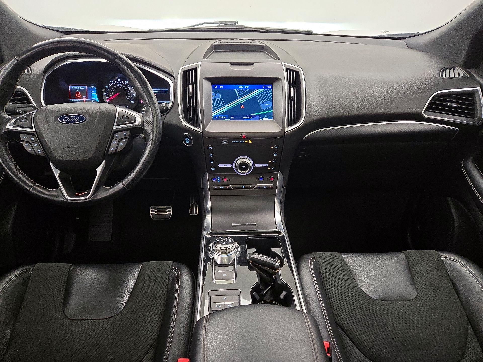 Thumbnail: 2020 Ford Edge - 9