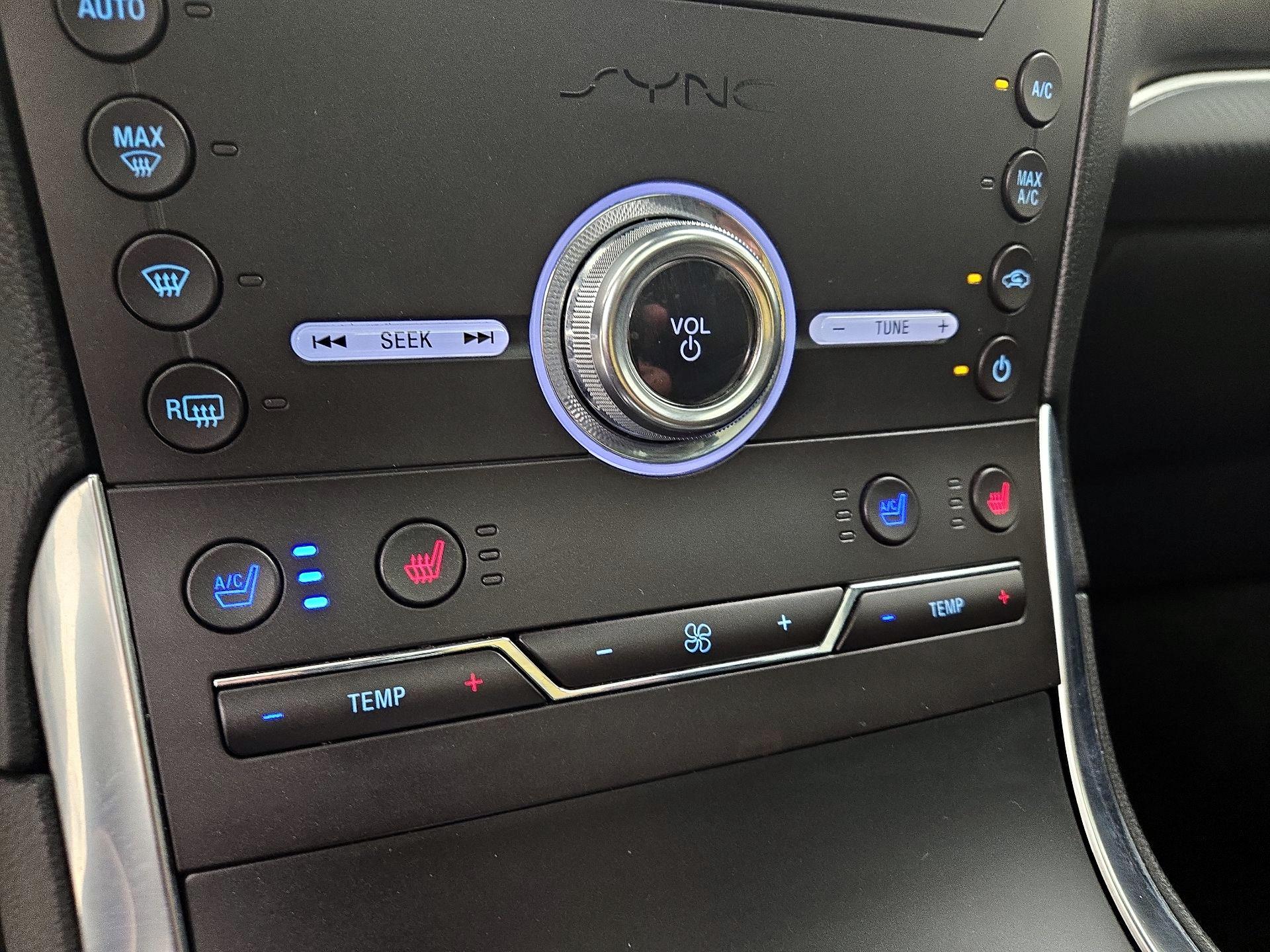 Thumbnail: 2020 Ford Edge - 17