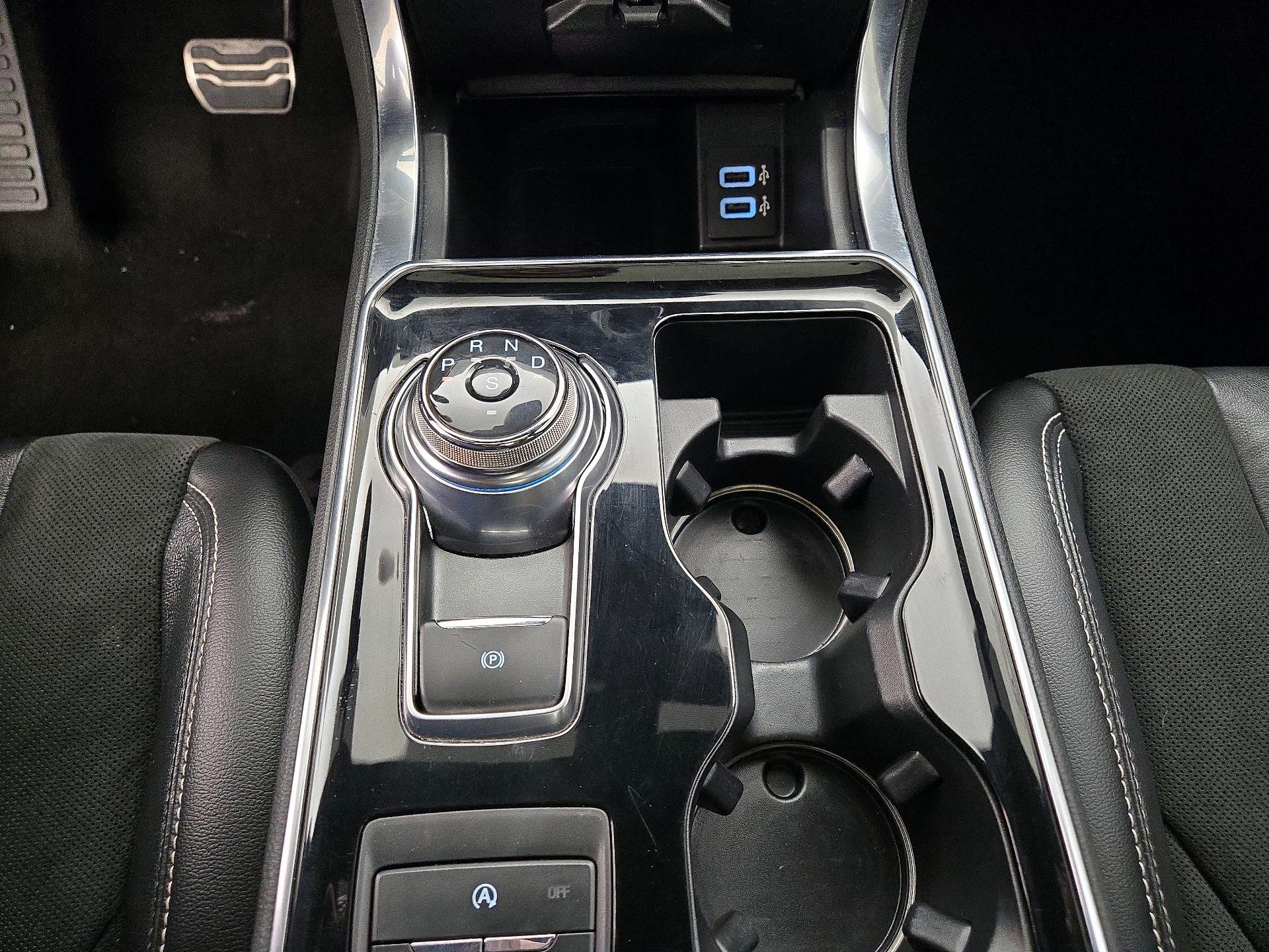 Thumbnail: 2020 Ford Edge - 18