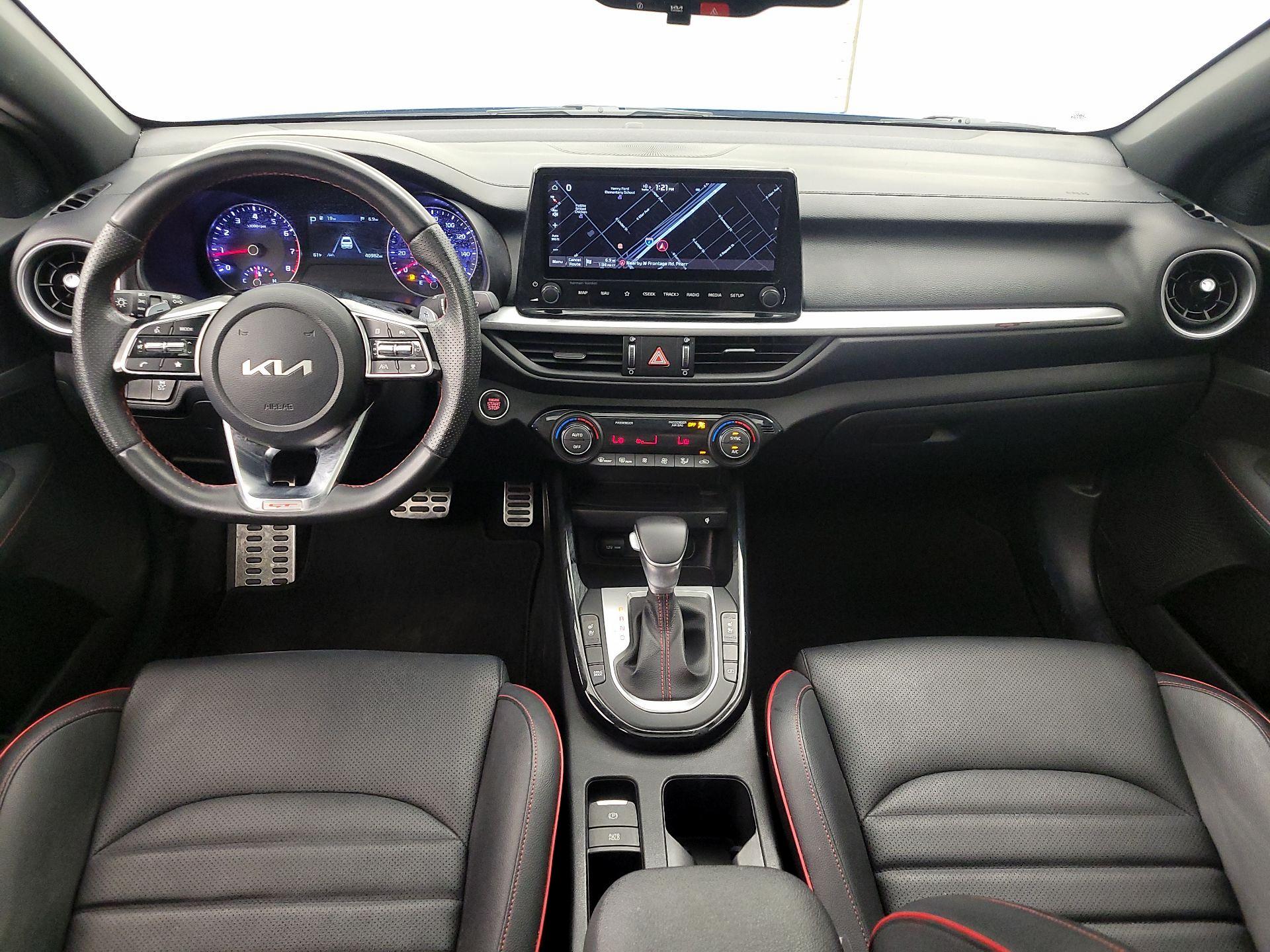 Thumbnail: 2023 Kia Forte - 9