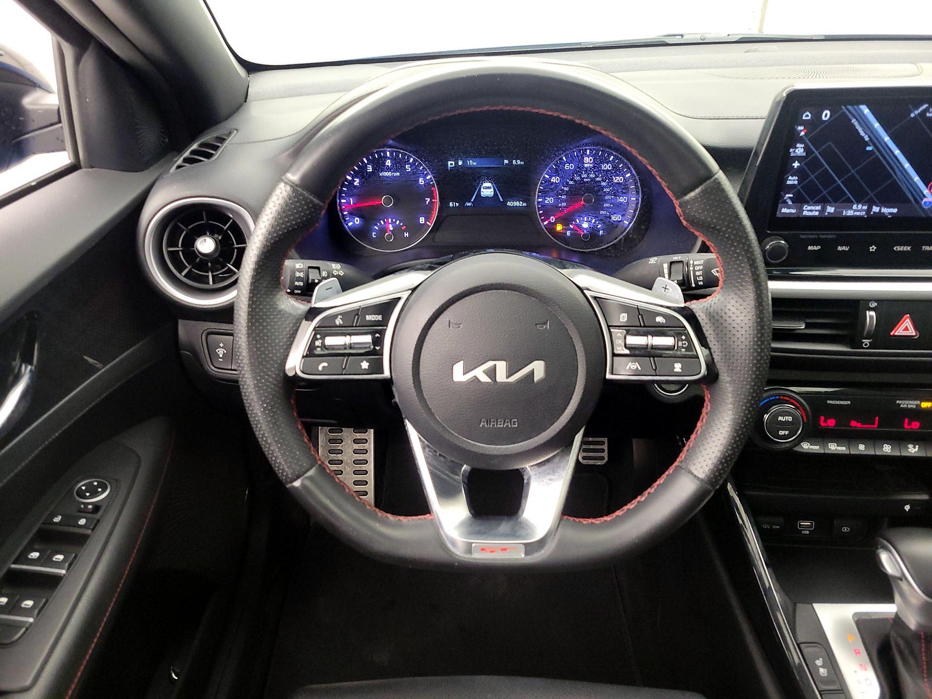 Thumbnail: 2023 Kia Forte - 10