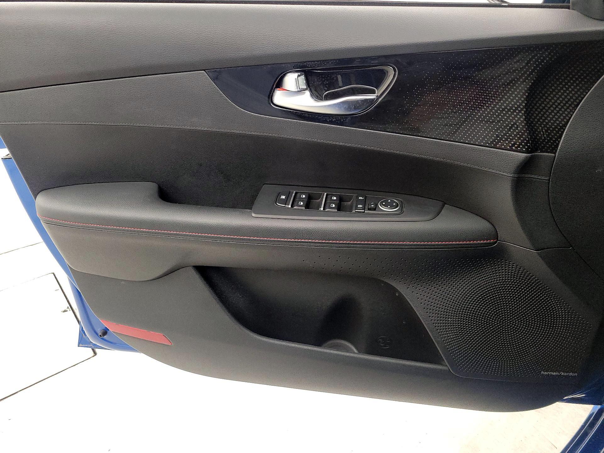 Thumbnail: 2023 Kia Forte - 12