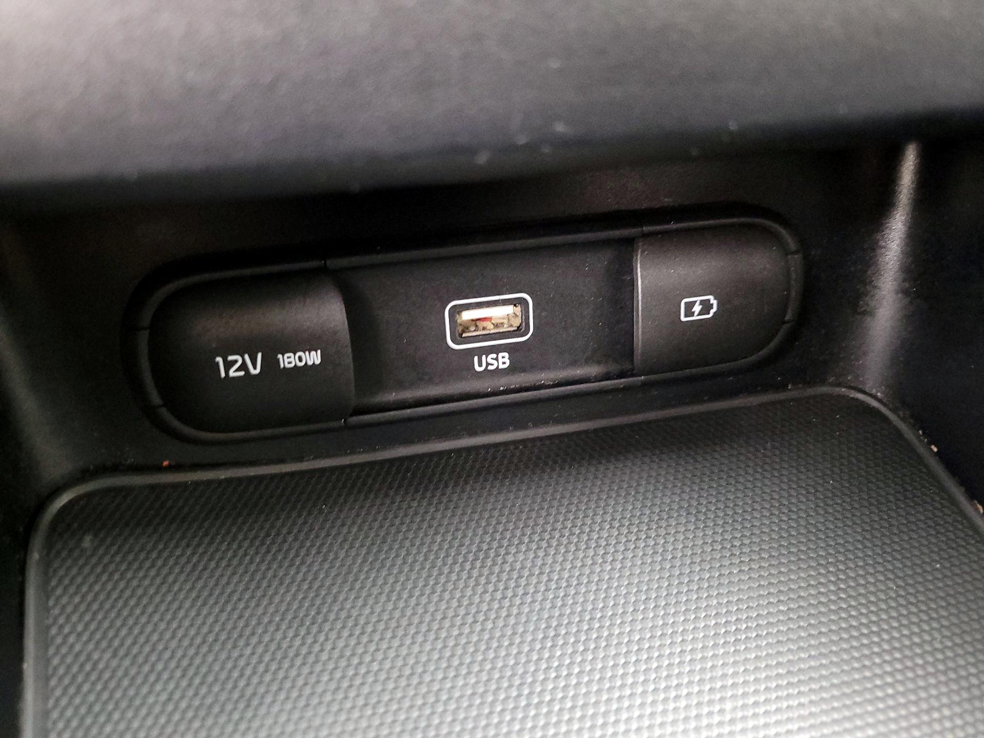 Thumbnail: 2023 Kia Forte - 19