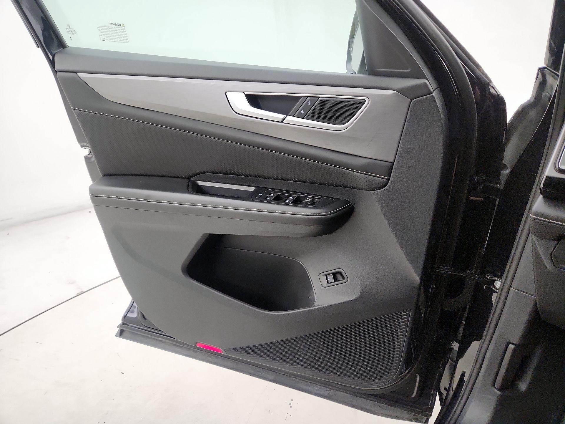 Thumbnail: 2024 Volkswagen Atlas - 12