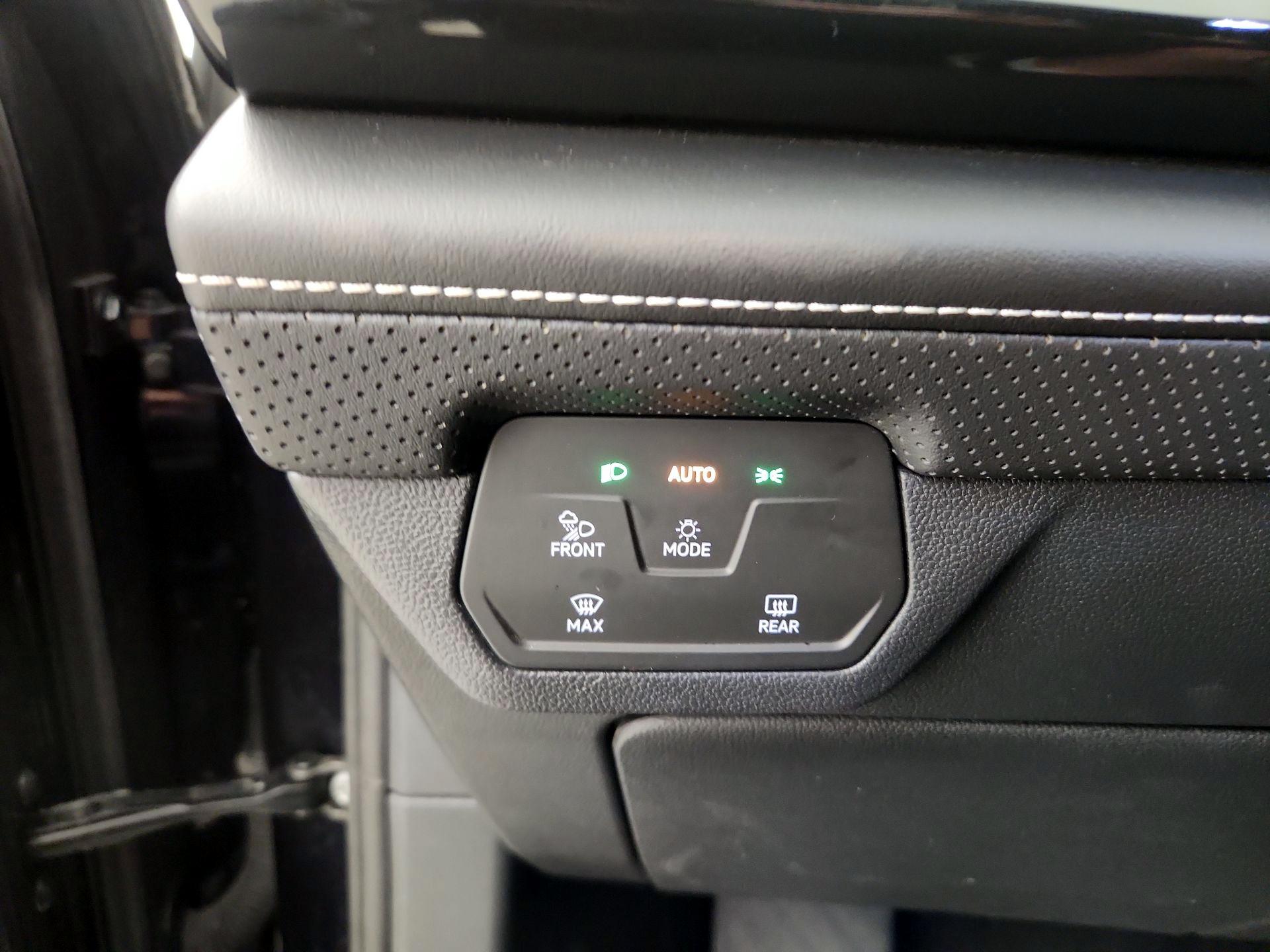 Thumbnail: 2024 Volkswagen Atlas - 13