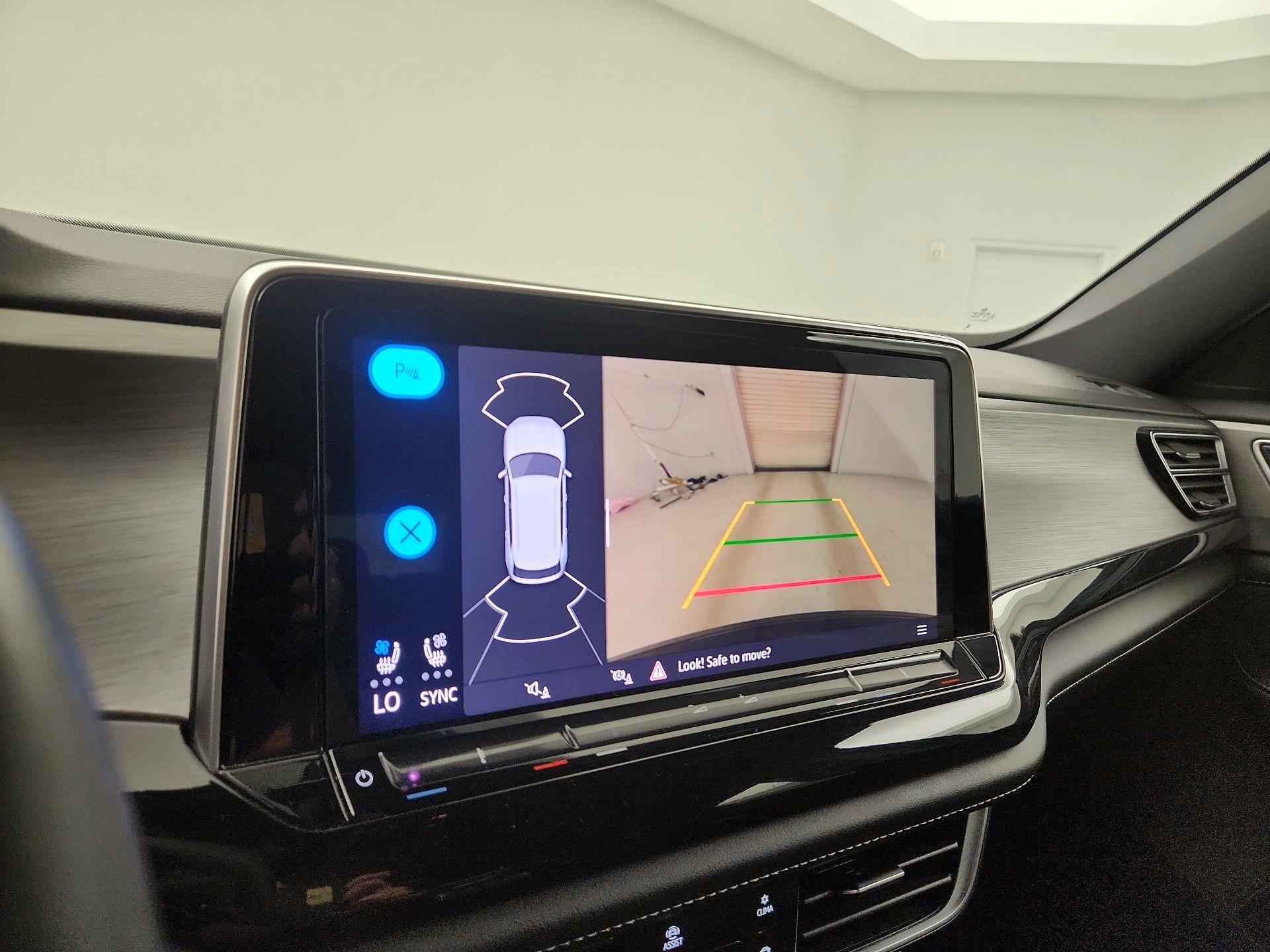 Thumbnail: 2024 Volkswagen Atlas - 14