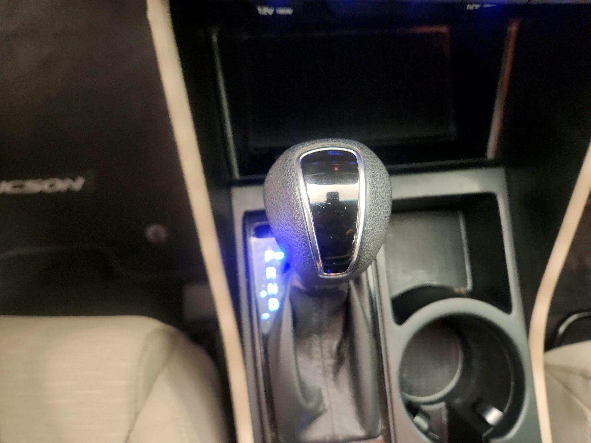 Thumbnail: 2021 Hyundai Tucson - 17