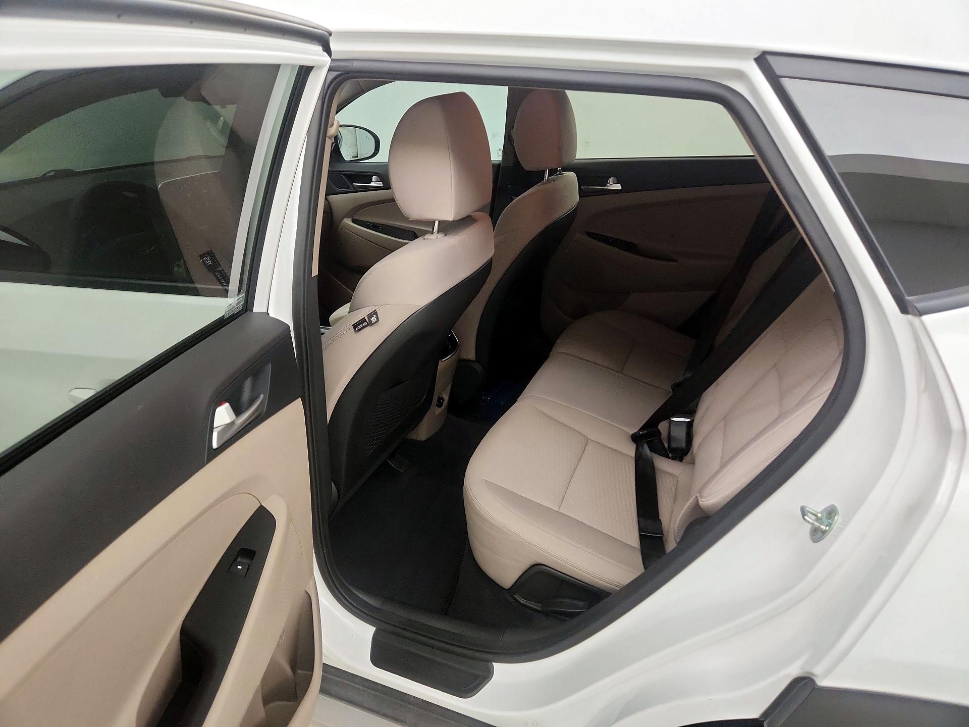 Thumbnail: 2021 Hyundai Tucson - 19