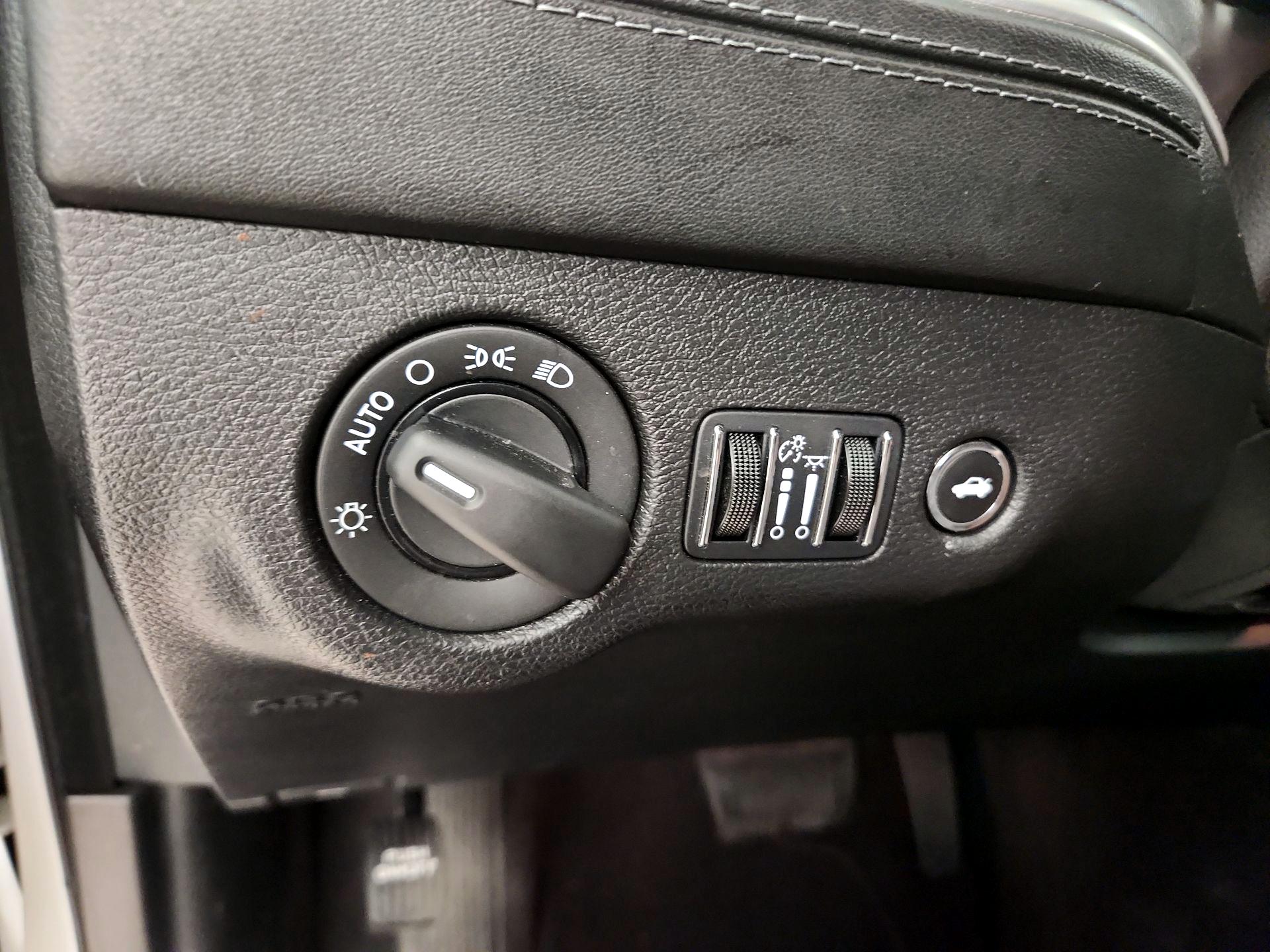 Thumbnail: 2021 Dodge Charger - 13