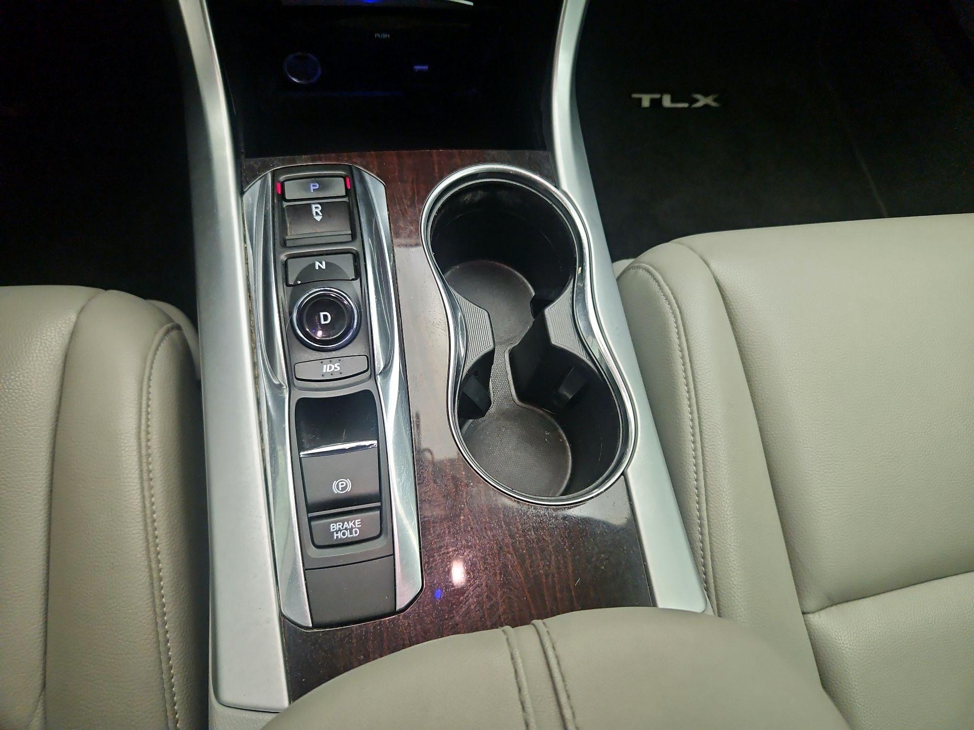 Thumbnail: 2015 Acura TLX - 17