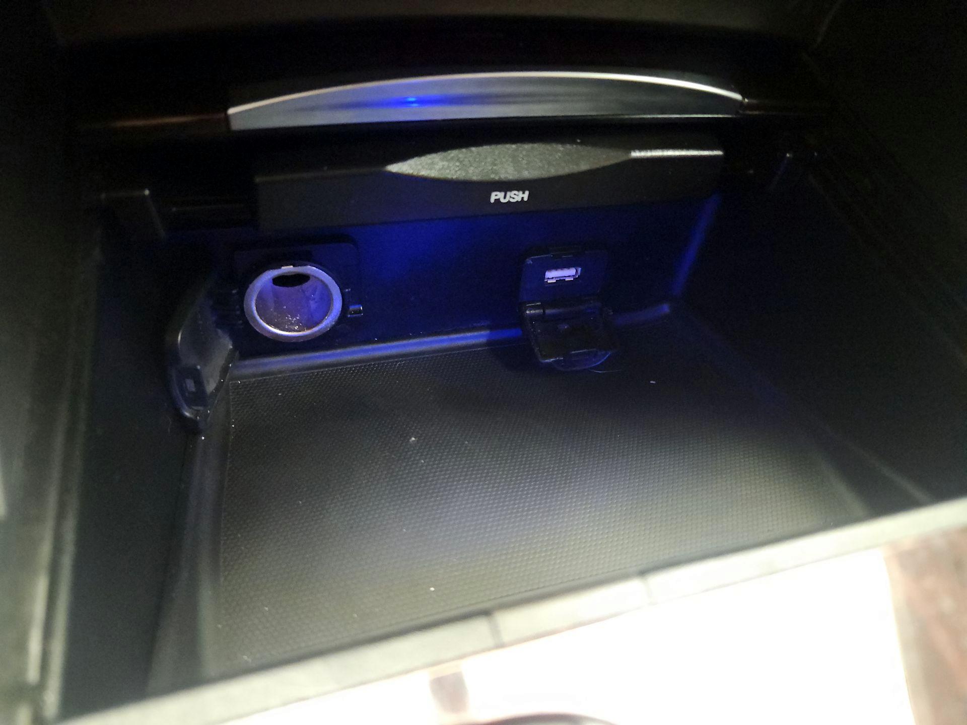 Thumbnail: 2015 Acura TLX - 18