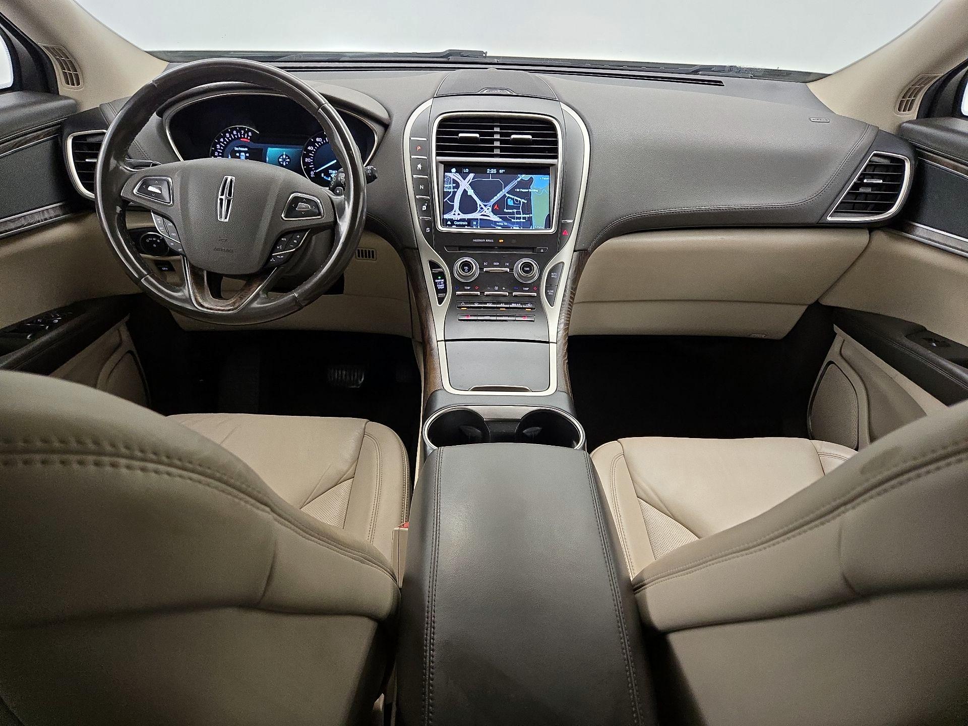 Thumbnail: 2016 Lincoln MKX - 9