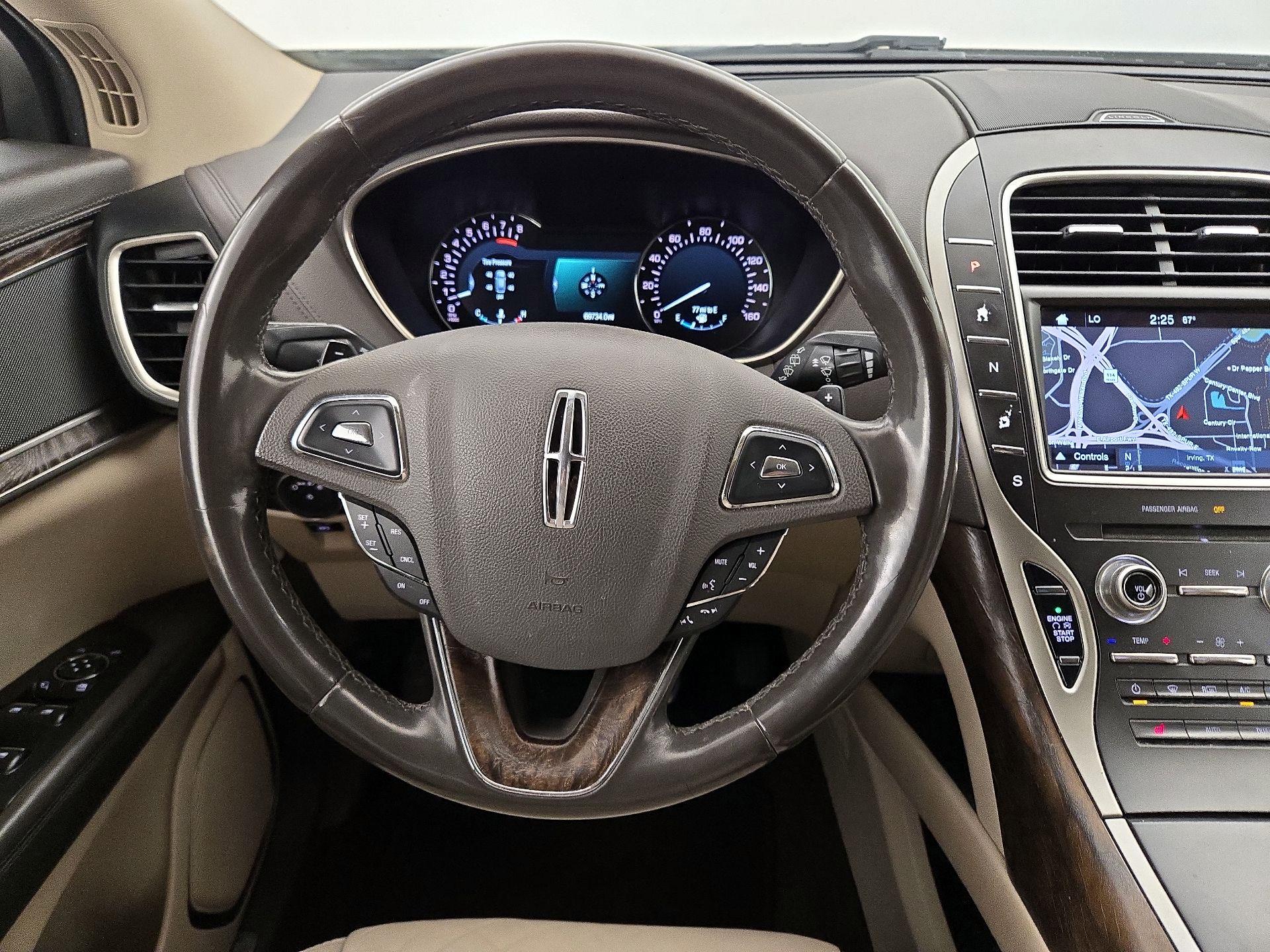 Thumbnail: 2016 Lincoln MKX - 10