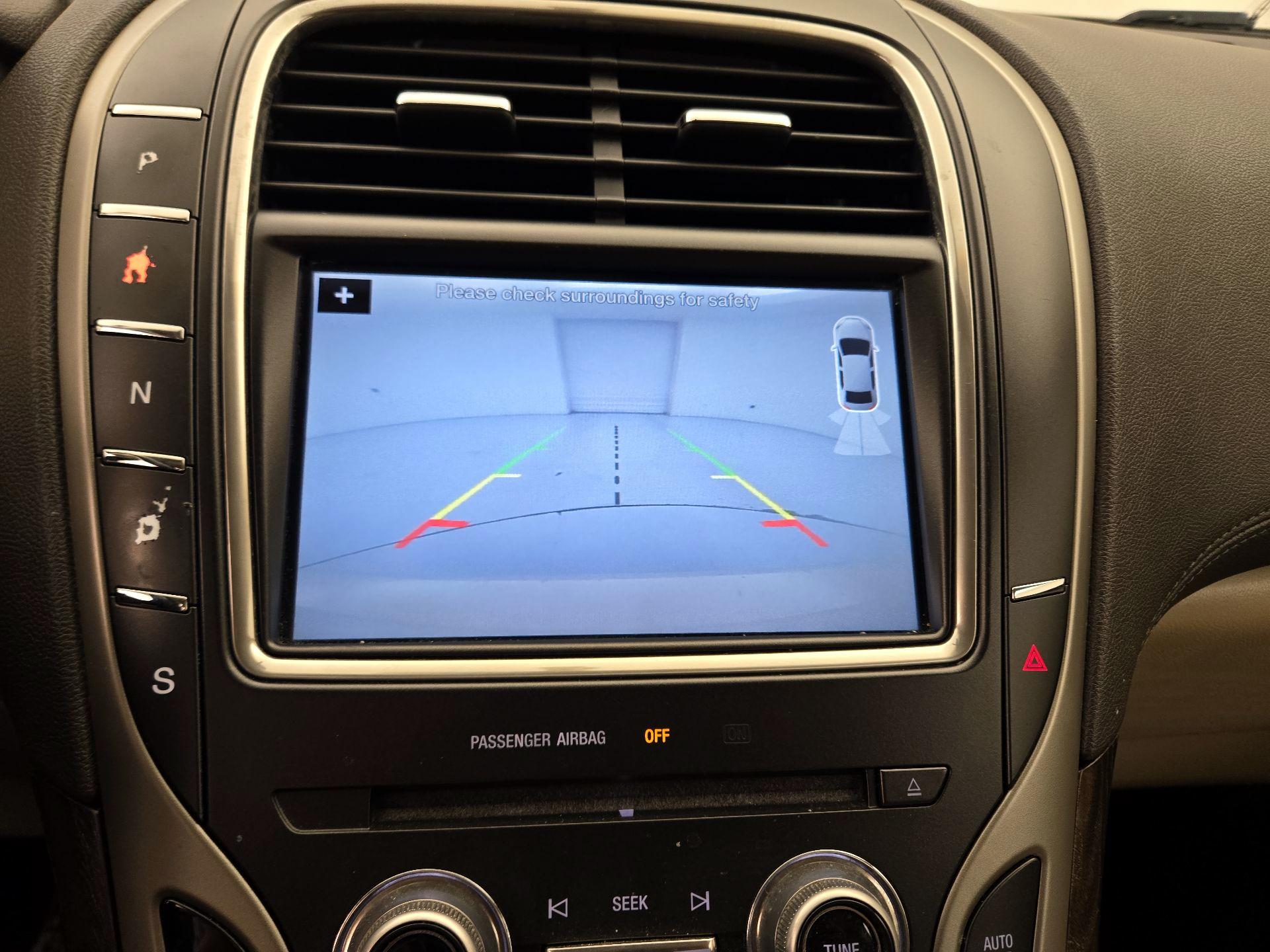 Thumbnail: 2016 Lincoln MKX - 15