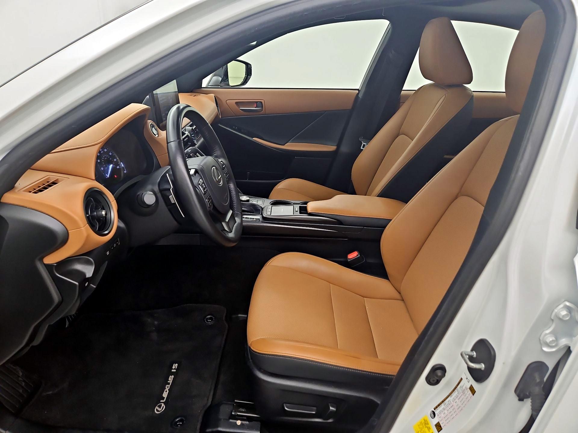 Thumbnail: 2024 Lexus IS - 11