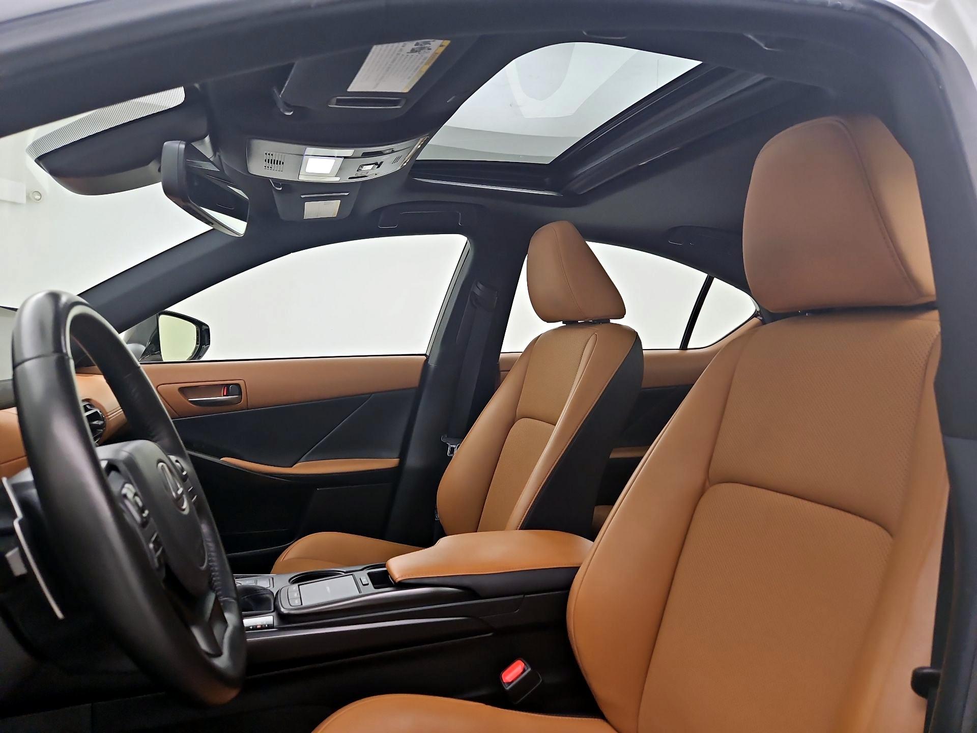 Thumbnail: 2024 Lexus IS - 19