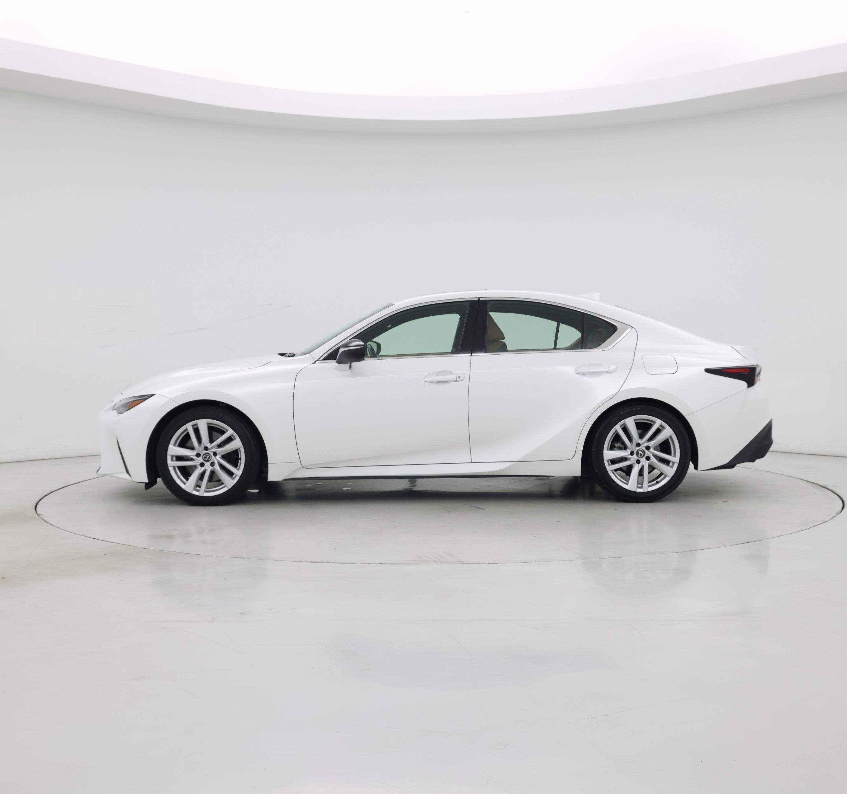 Thumbnail: 2024 Lexus IS - 3