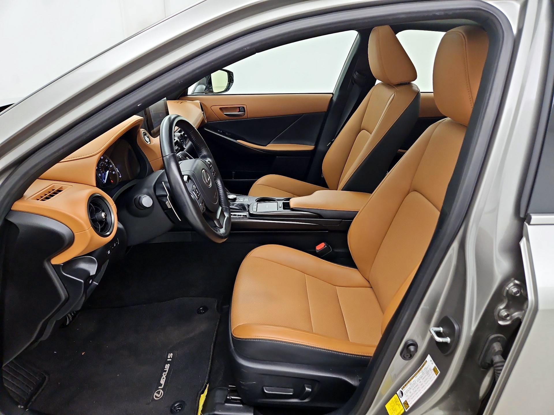 Thumbnail: 2023 Lexus IS - 11