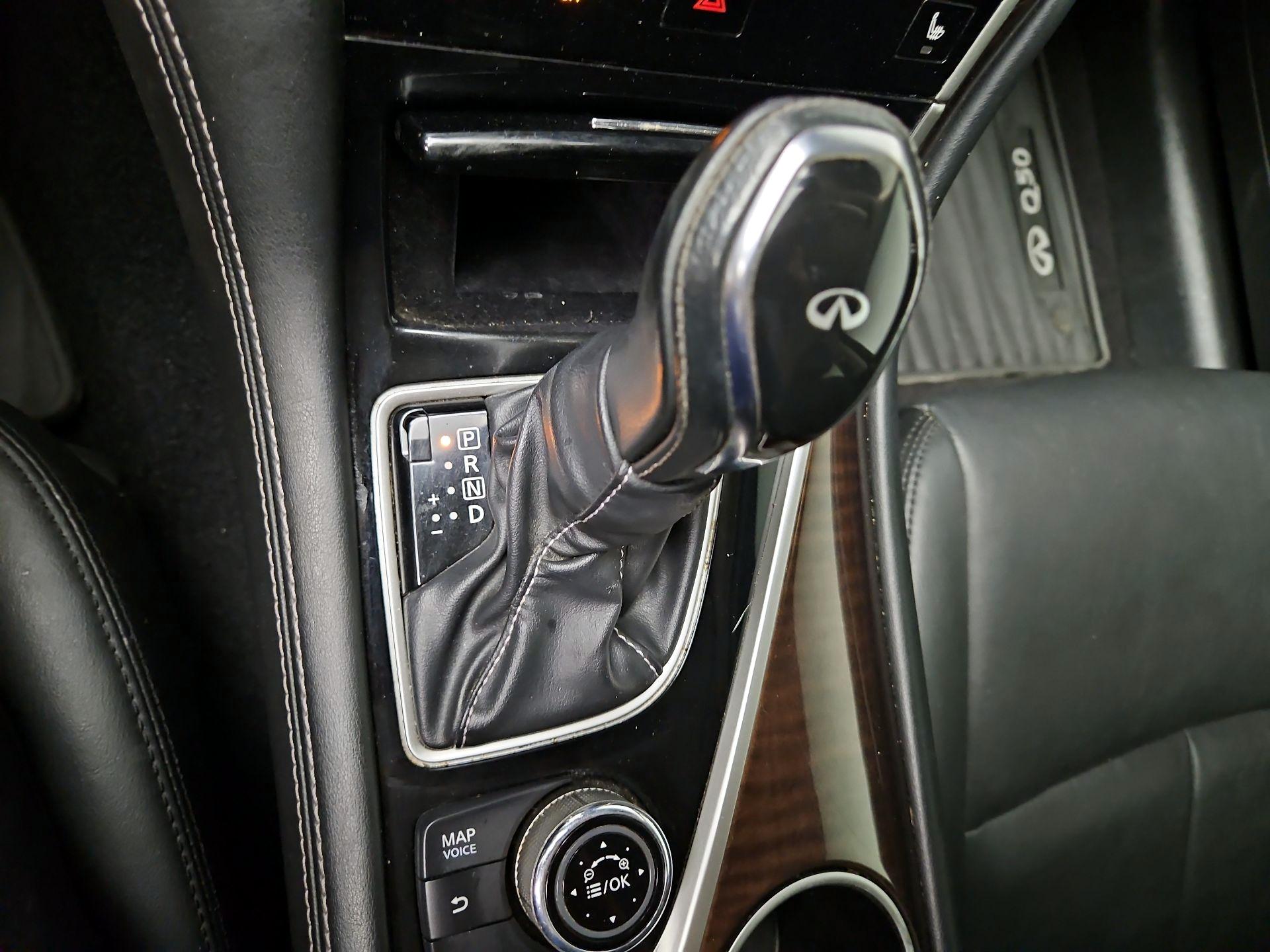 Thumbnail: 2018 INFINITI Q50 - 18