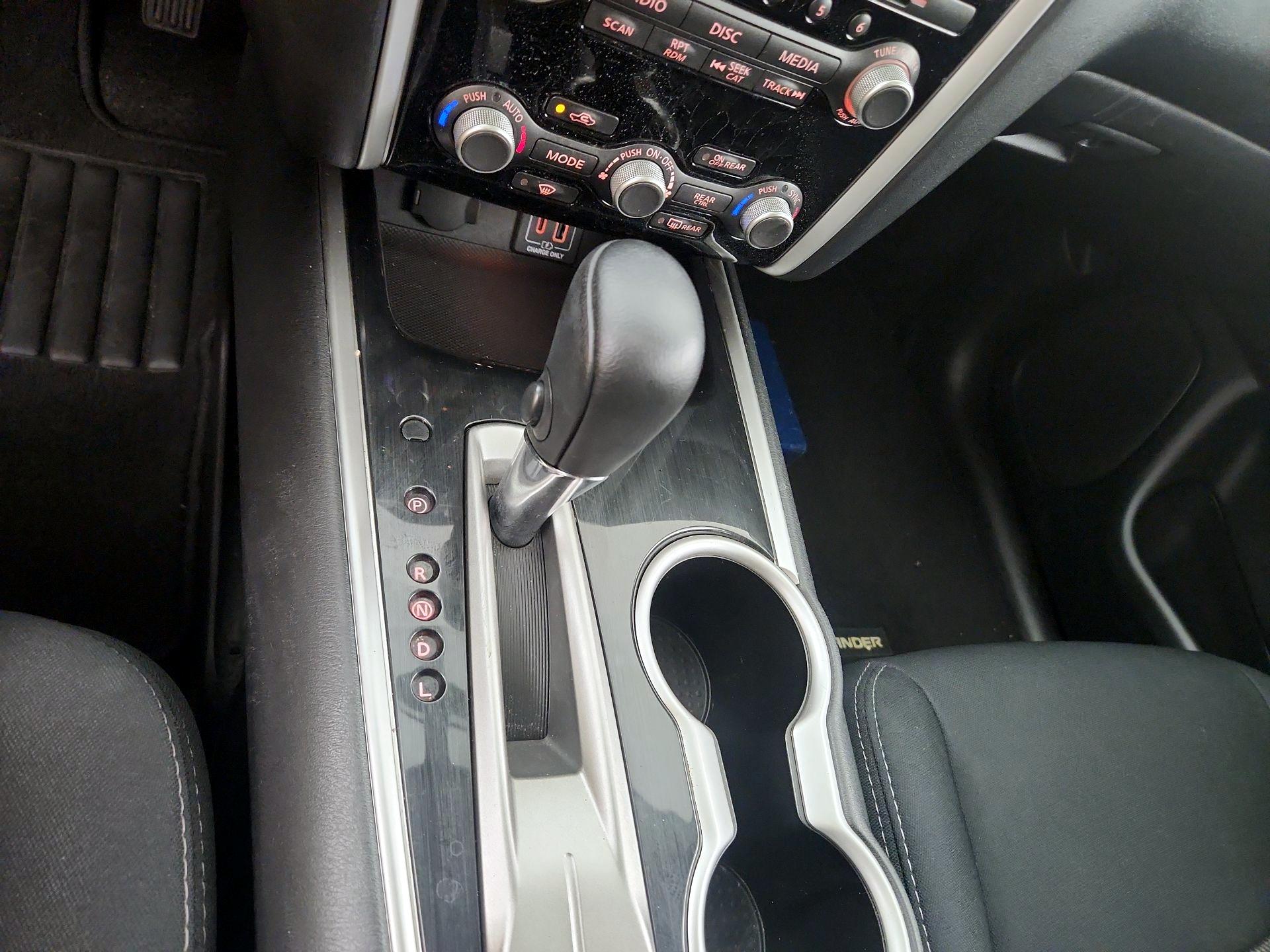 Thumbnail: 2019 Nissan Pathfinder - 15