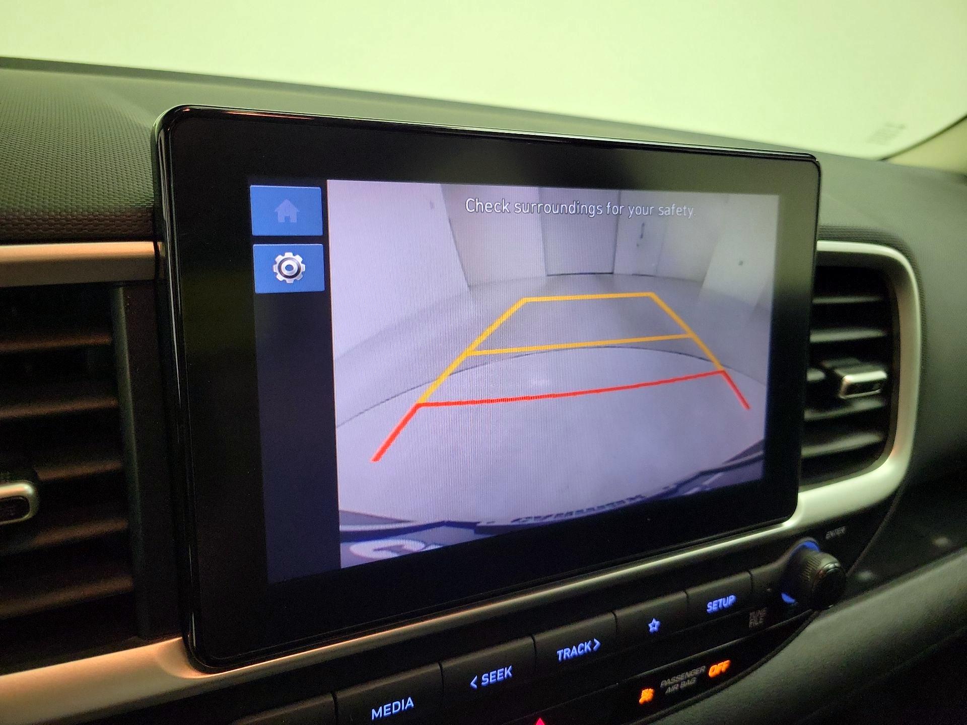 Thumbnail: 2024 Hyundai Venue - 15