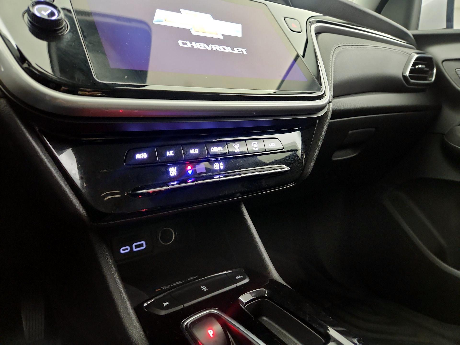 Thumbnail: 2023 Chevrolet Bolt EUV - 12