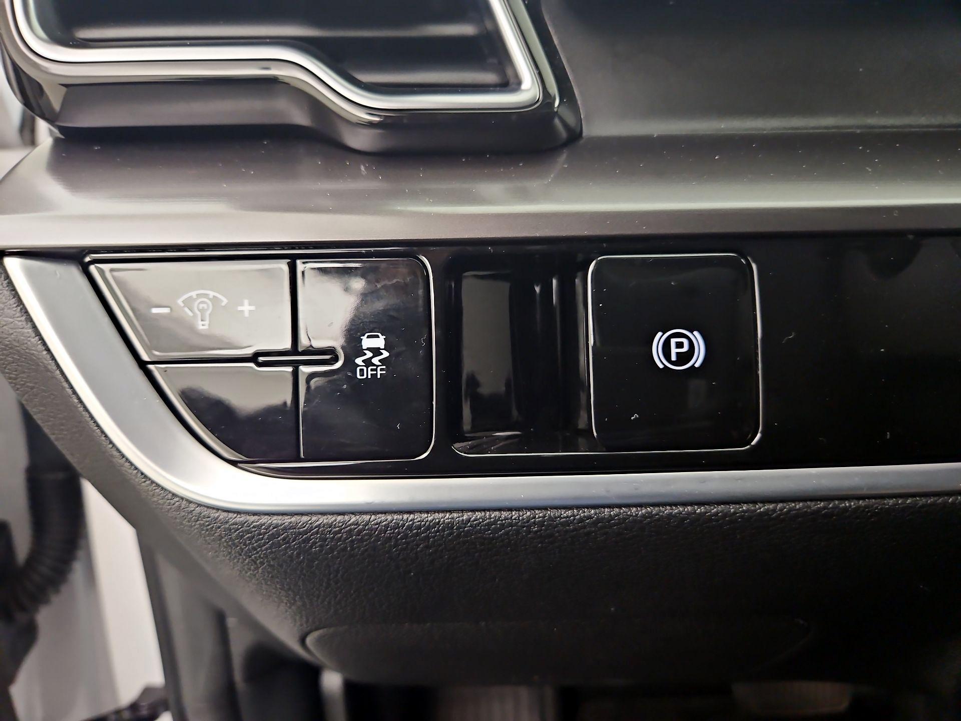 Thumbnail: 2024 Kia Sportage - 13