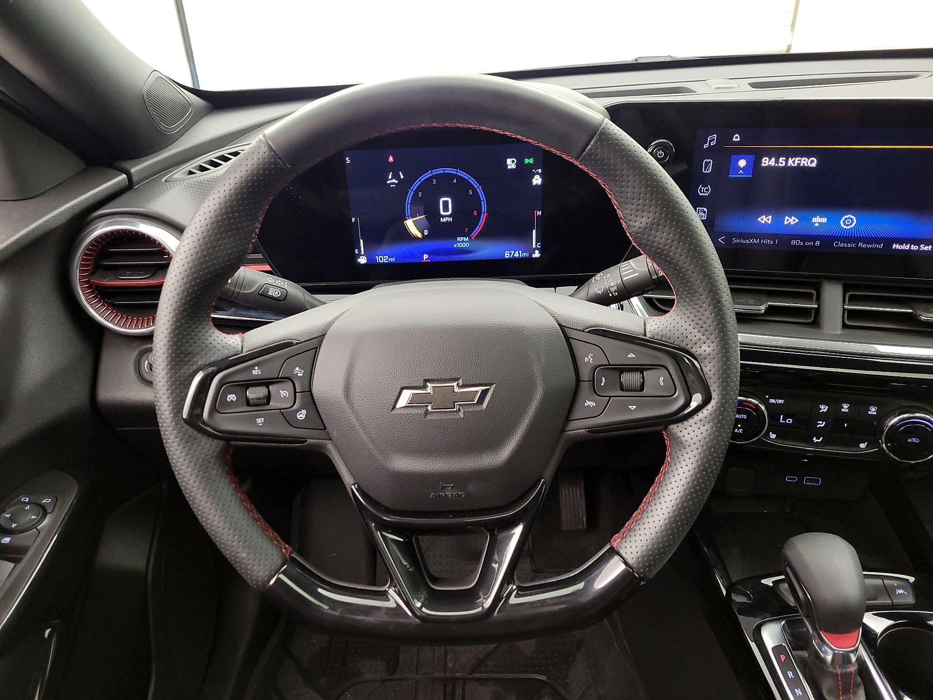 Thumbnail: 2025 Chevrolet Trax - 10