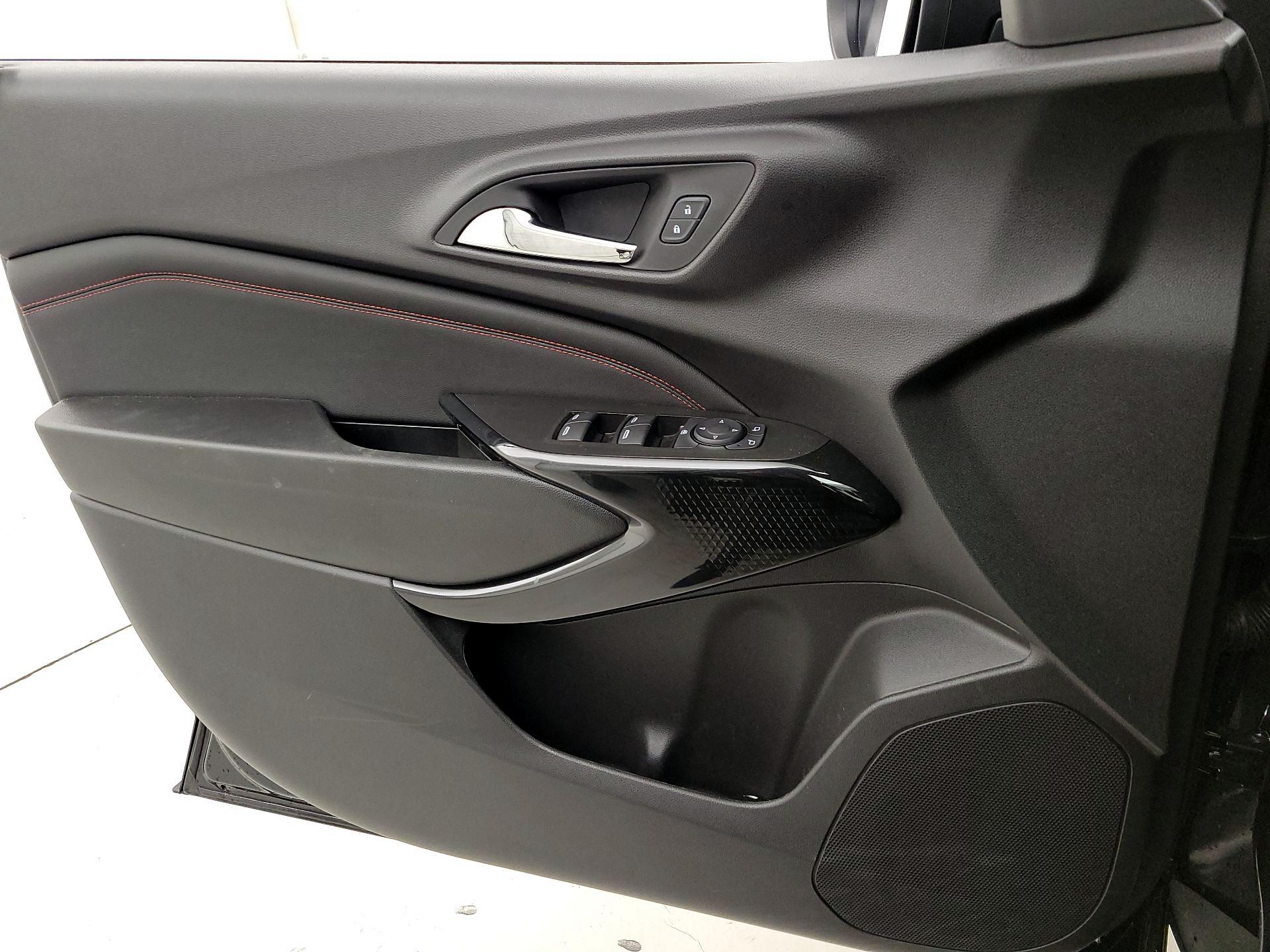 Thumbnail: 2025 Chevrolet Trax - 12