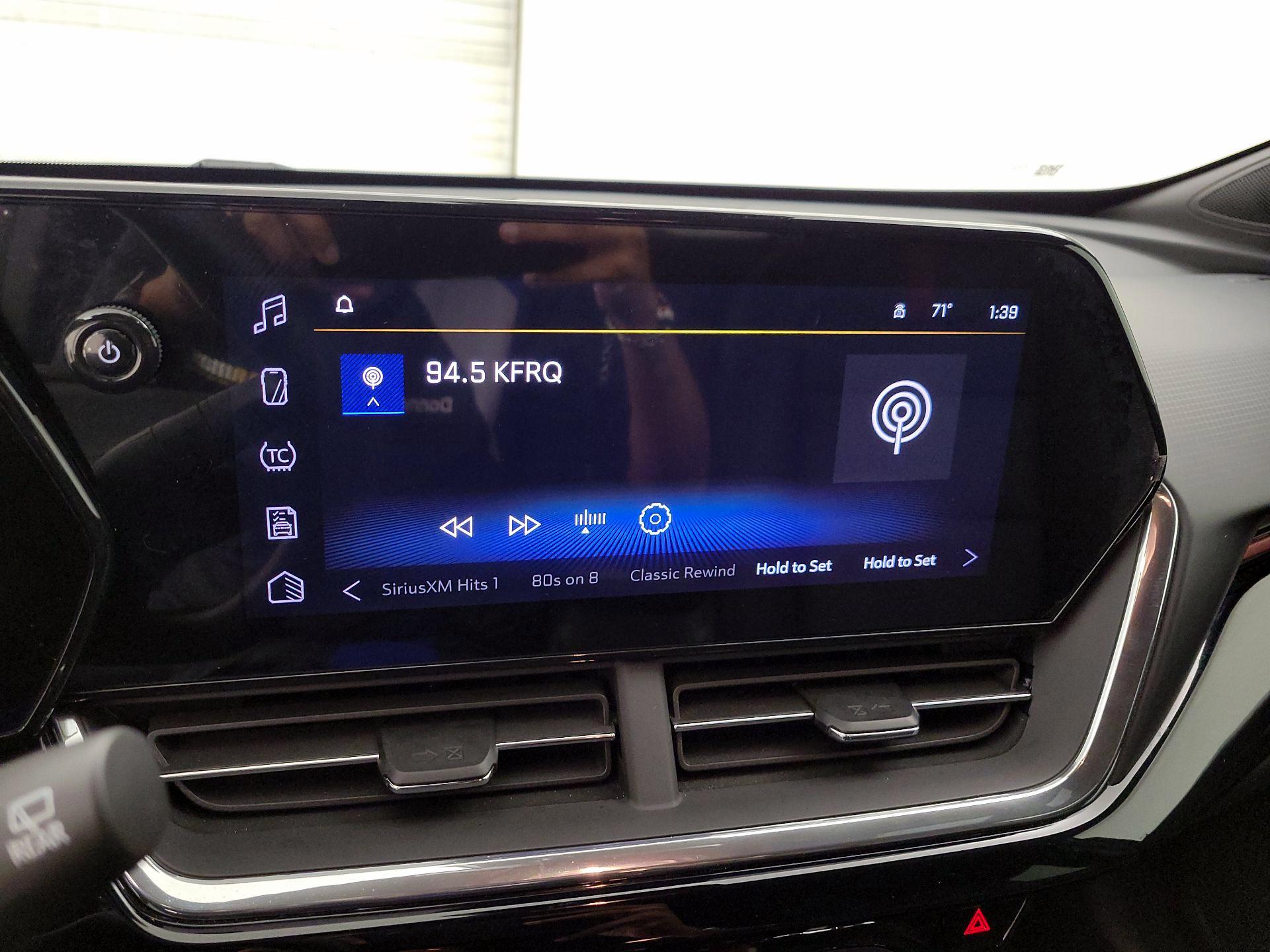 Thumbnail: 2025 Chevrolet Trax - 15