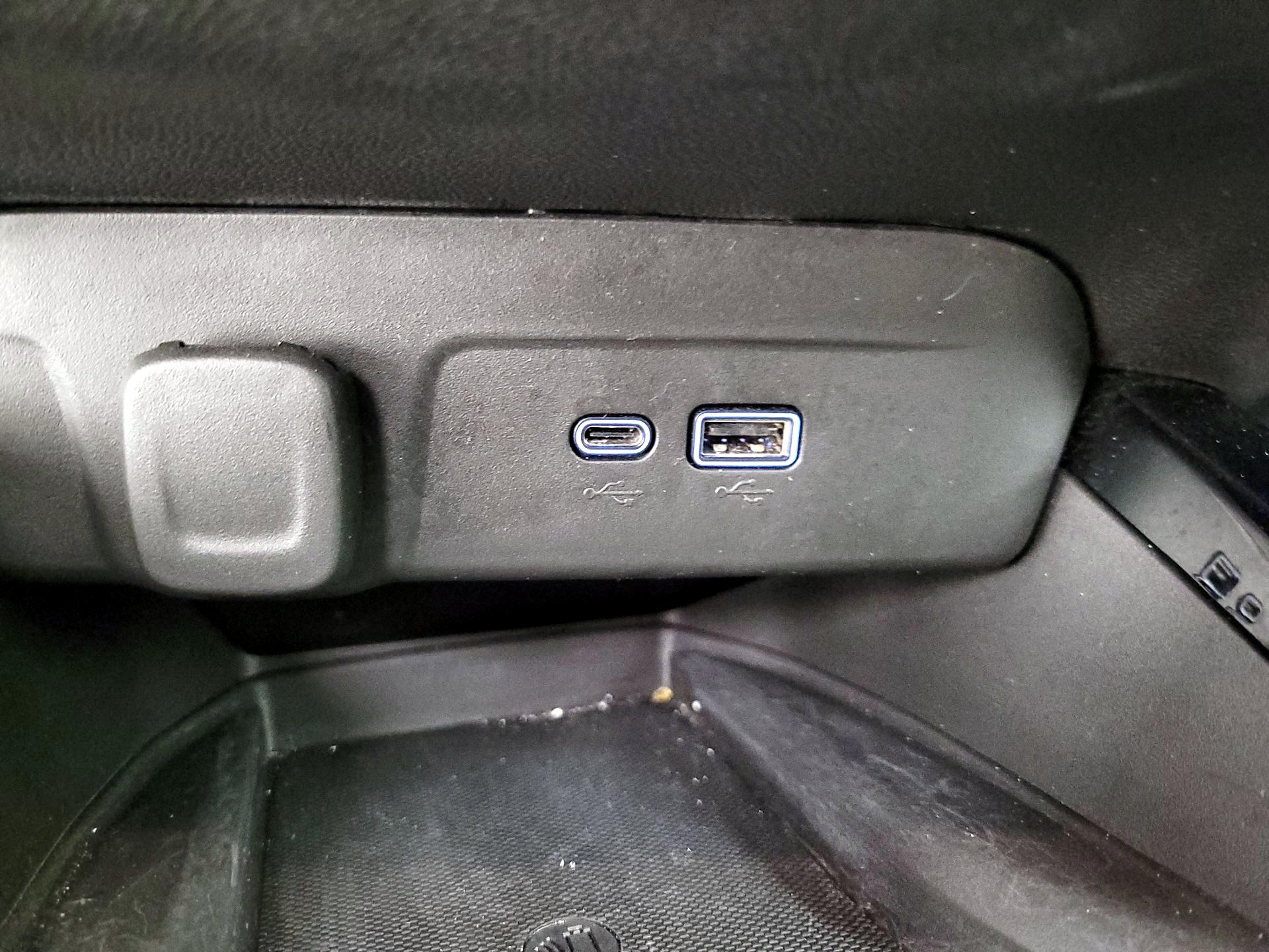 Thumbnail: 2025 Chevrolet Trax - 18