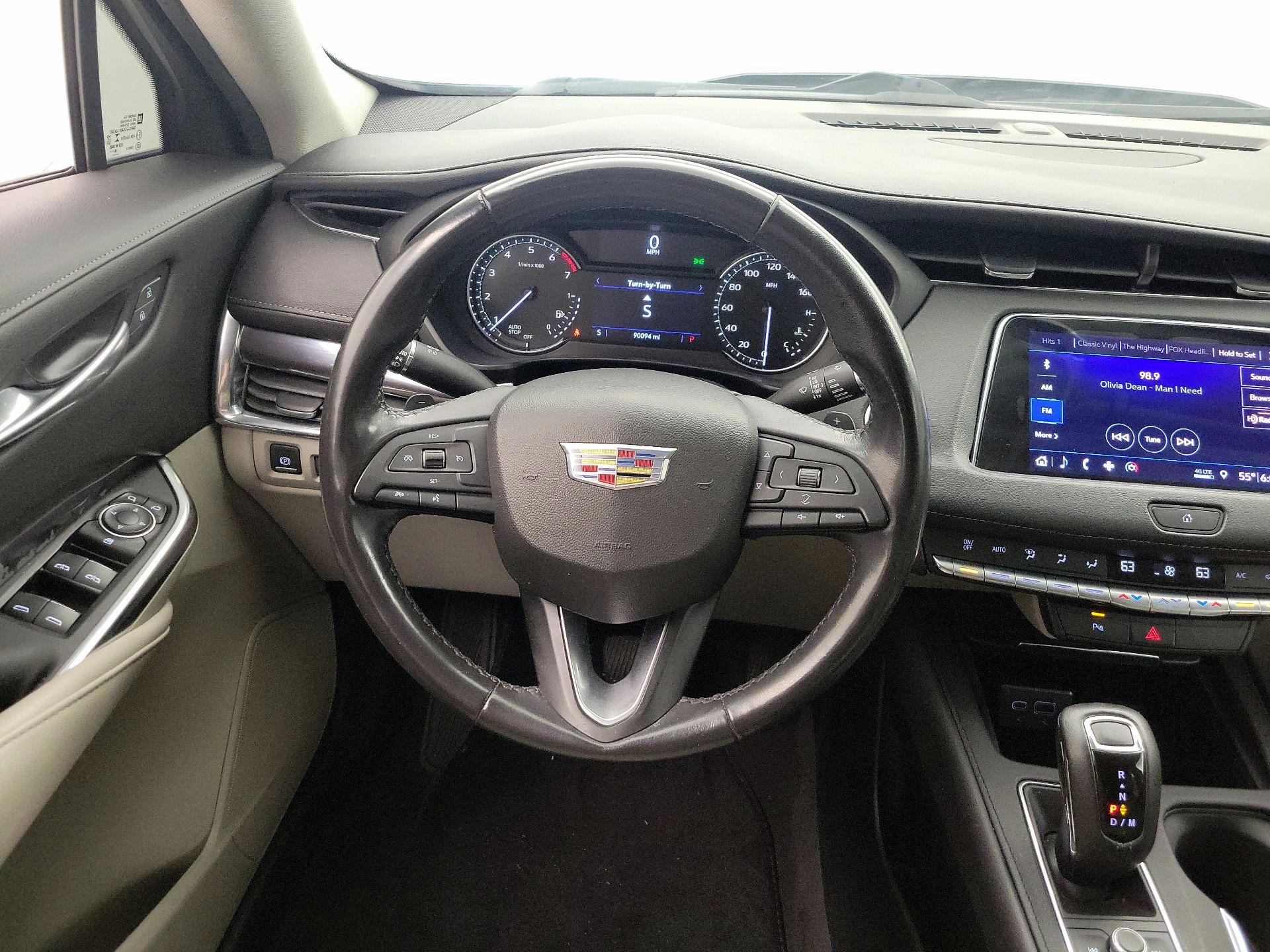 Thumbnail: 2019 Cadillac XT4 - 10