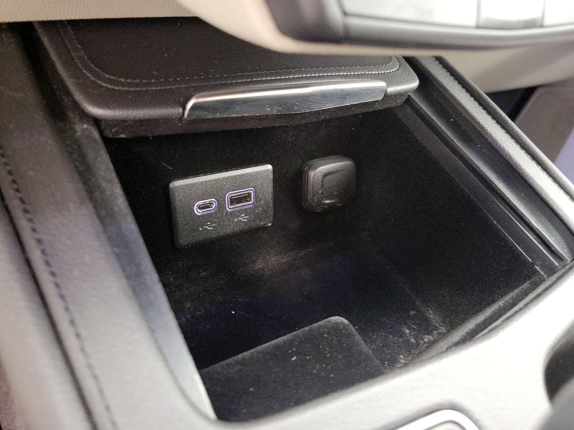 Thumbnail: 2019 Cadillac XT4 - 18