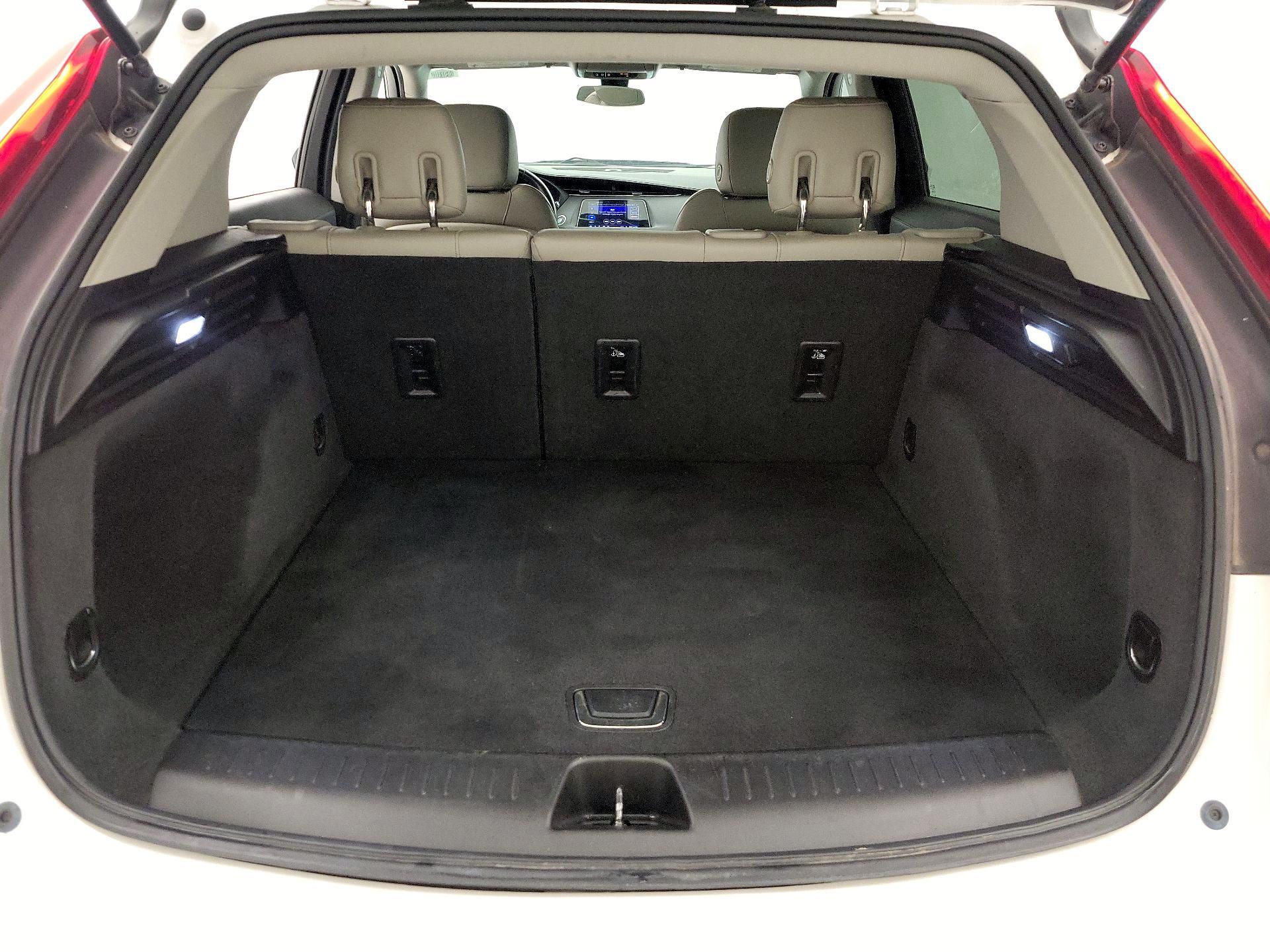 Thumbnail: 2019 Cadillac XT4 - 20