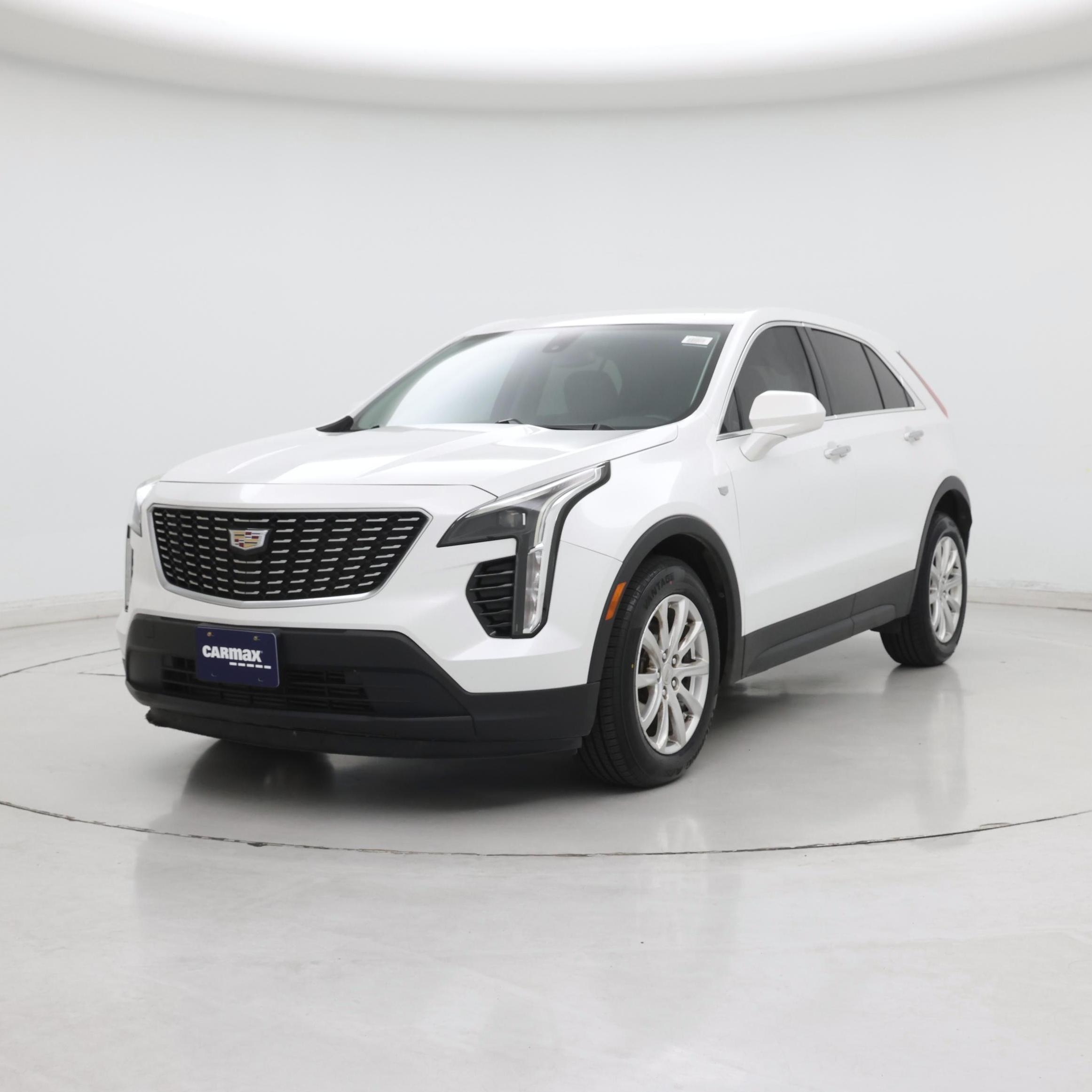 Thumbnail: 2019 Cadillac XT4 - 4
