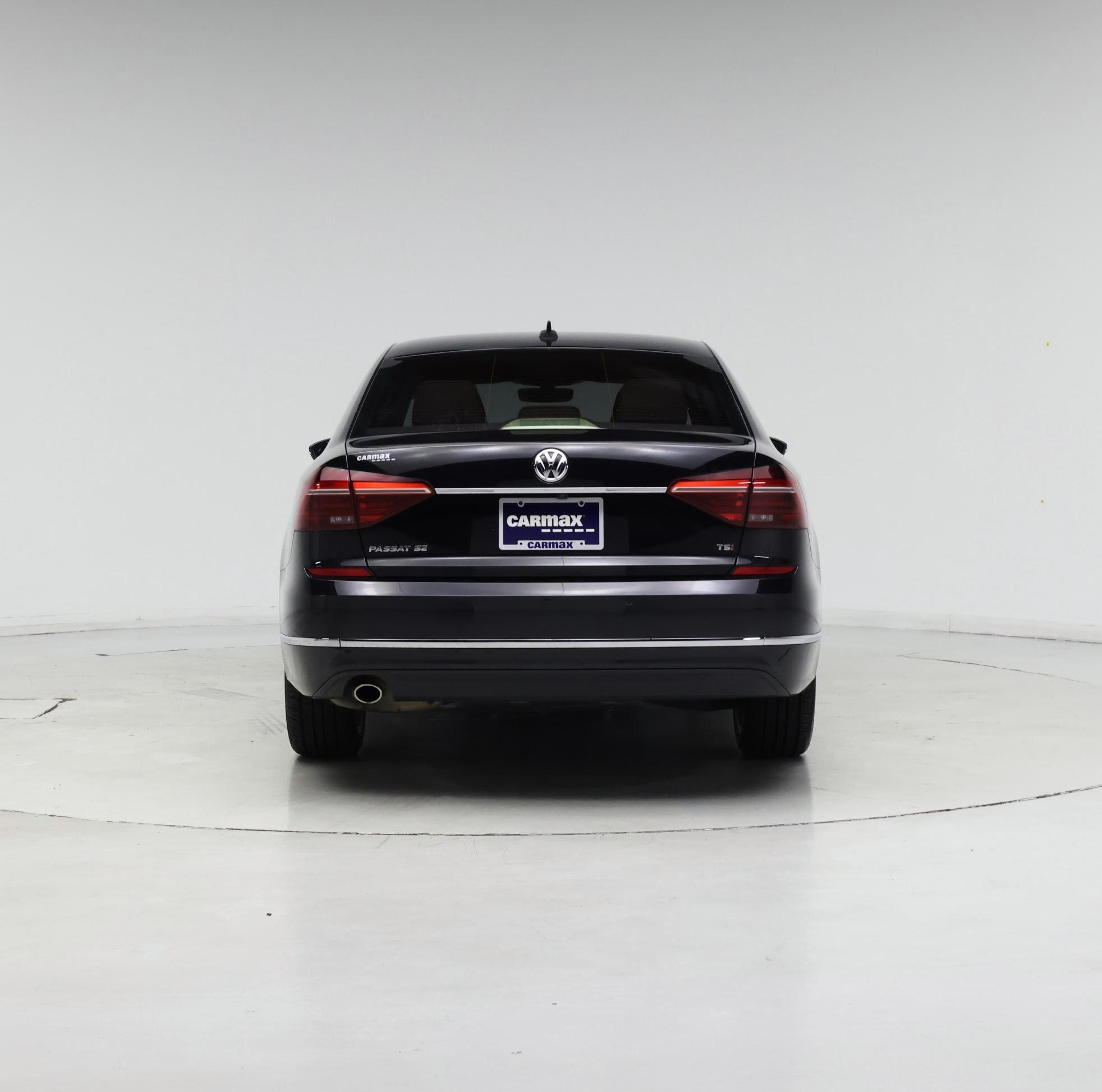 Thumbnail: 2018 Volkswagen Passat - 6