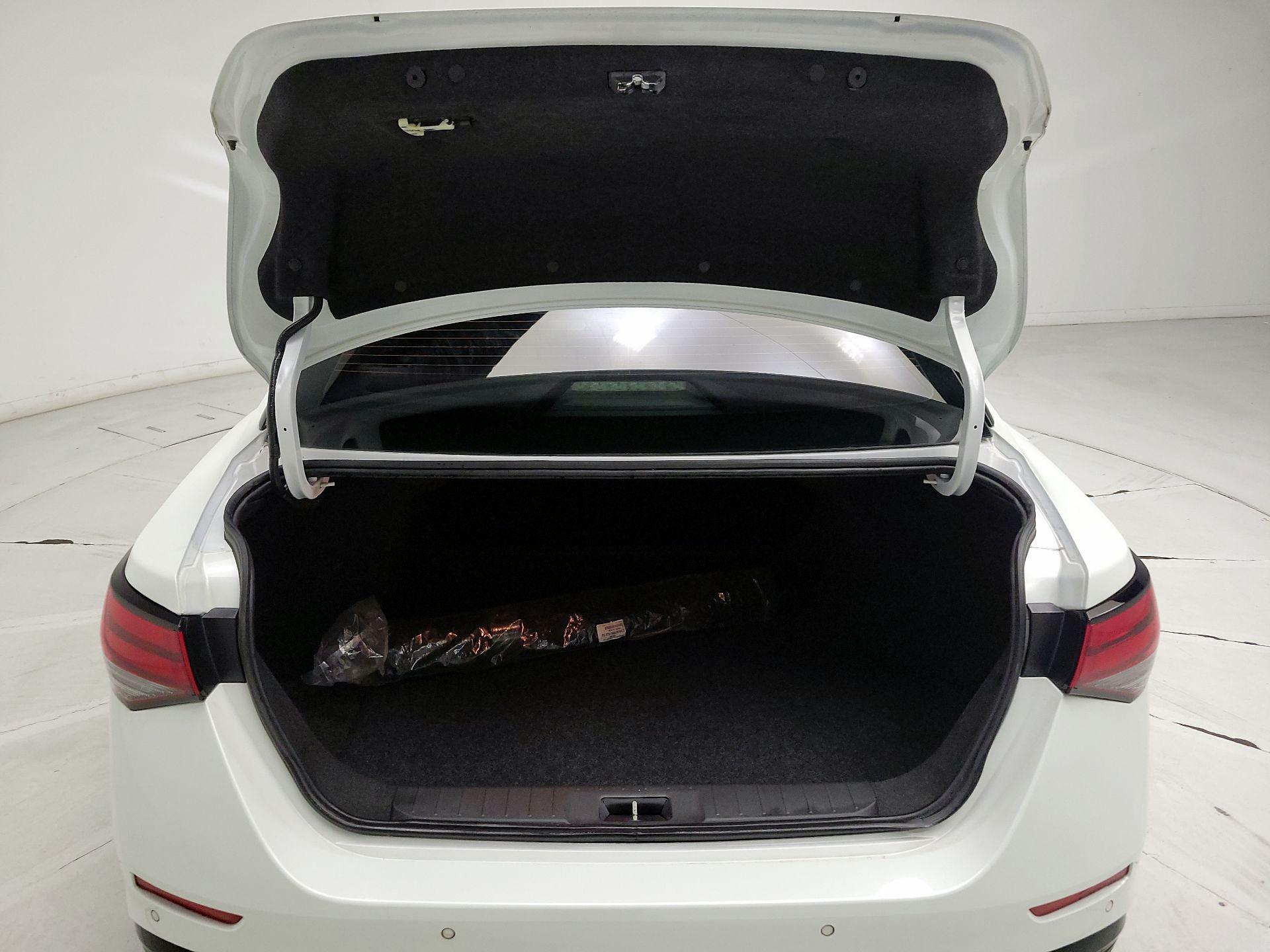 Thumbnail: 2024 Nissan Sentra - 20