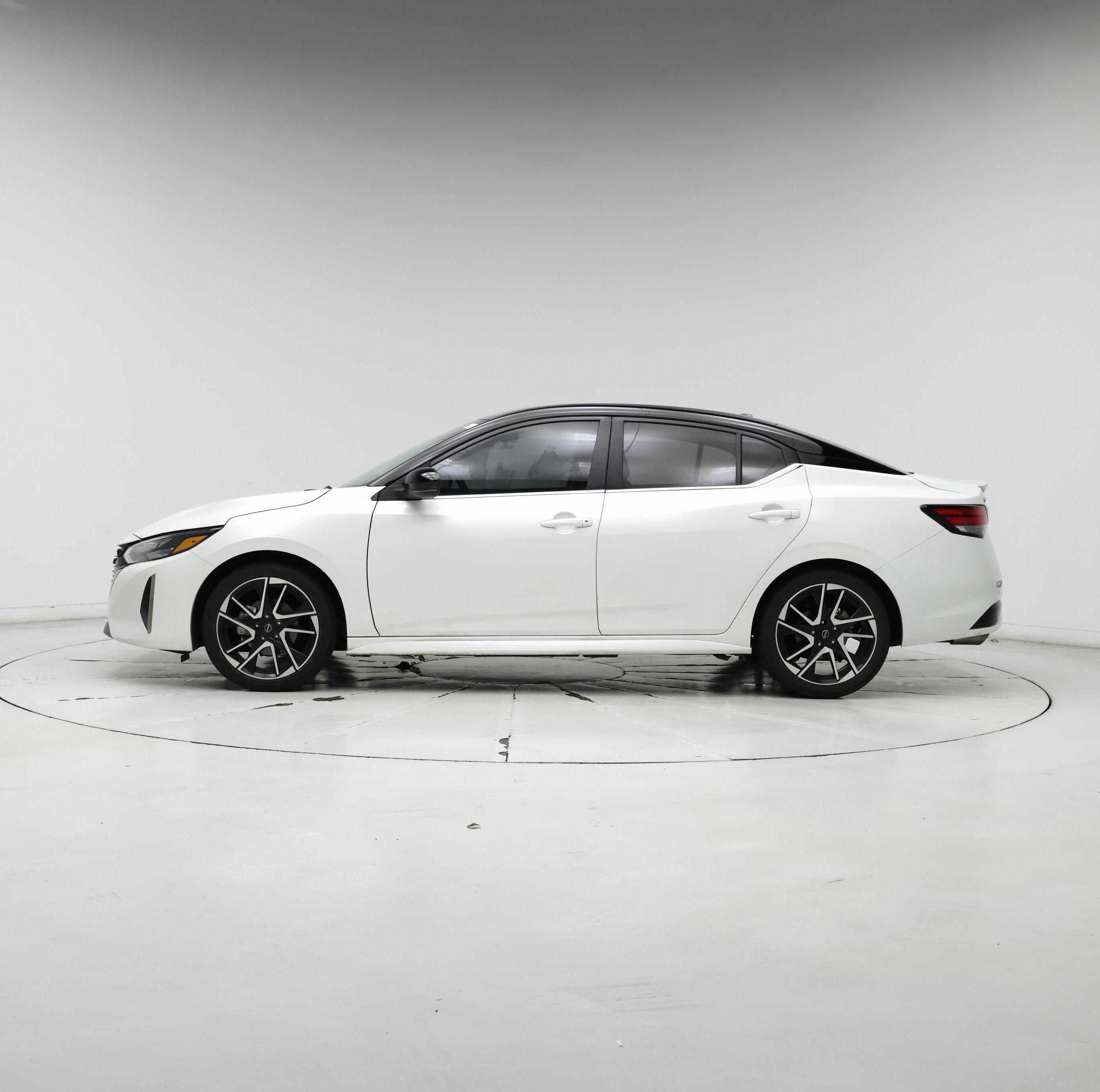 Thumbnail: 2024 Nissan Sentra - 3