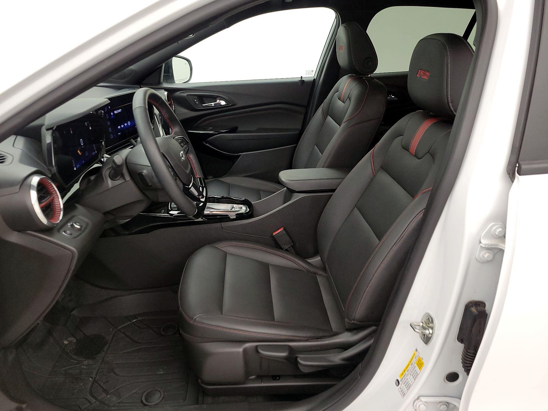 Thumbnail: 2025 Chevrolet Trax - 11