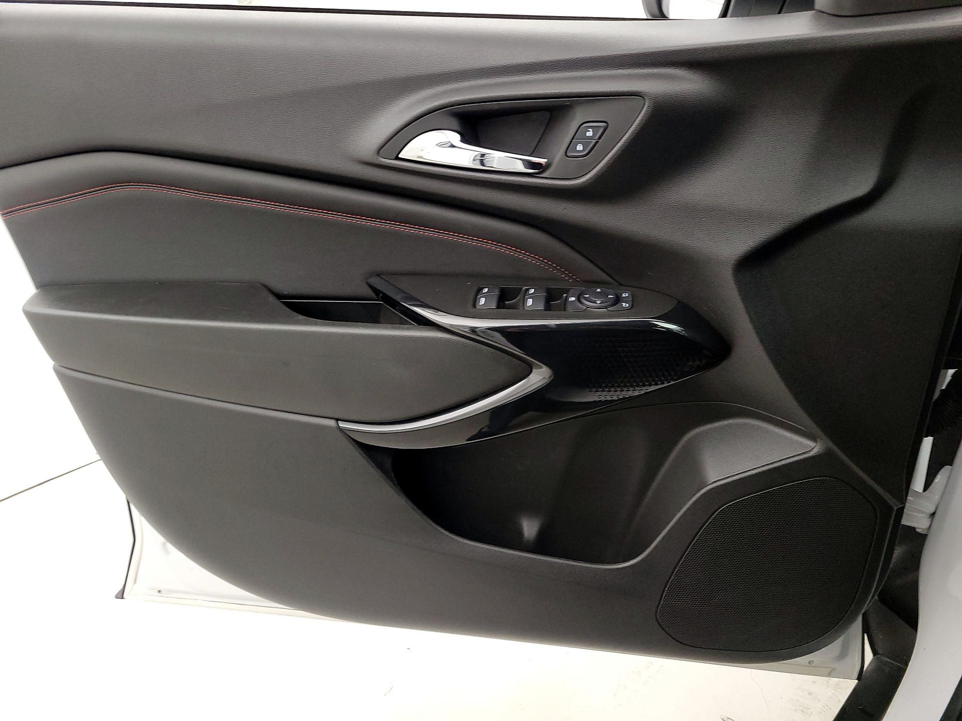 Thumbnail: 2025 Chevrolet Trax - 12