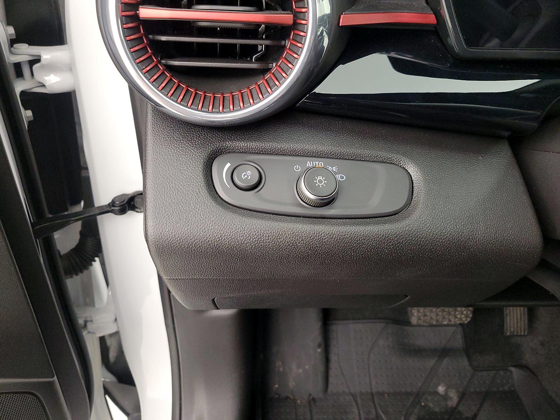 Thumbnail: 2025 Chevrolet Trax - 13