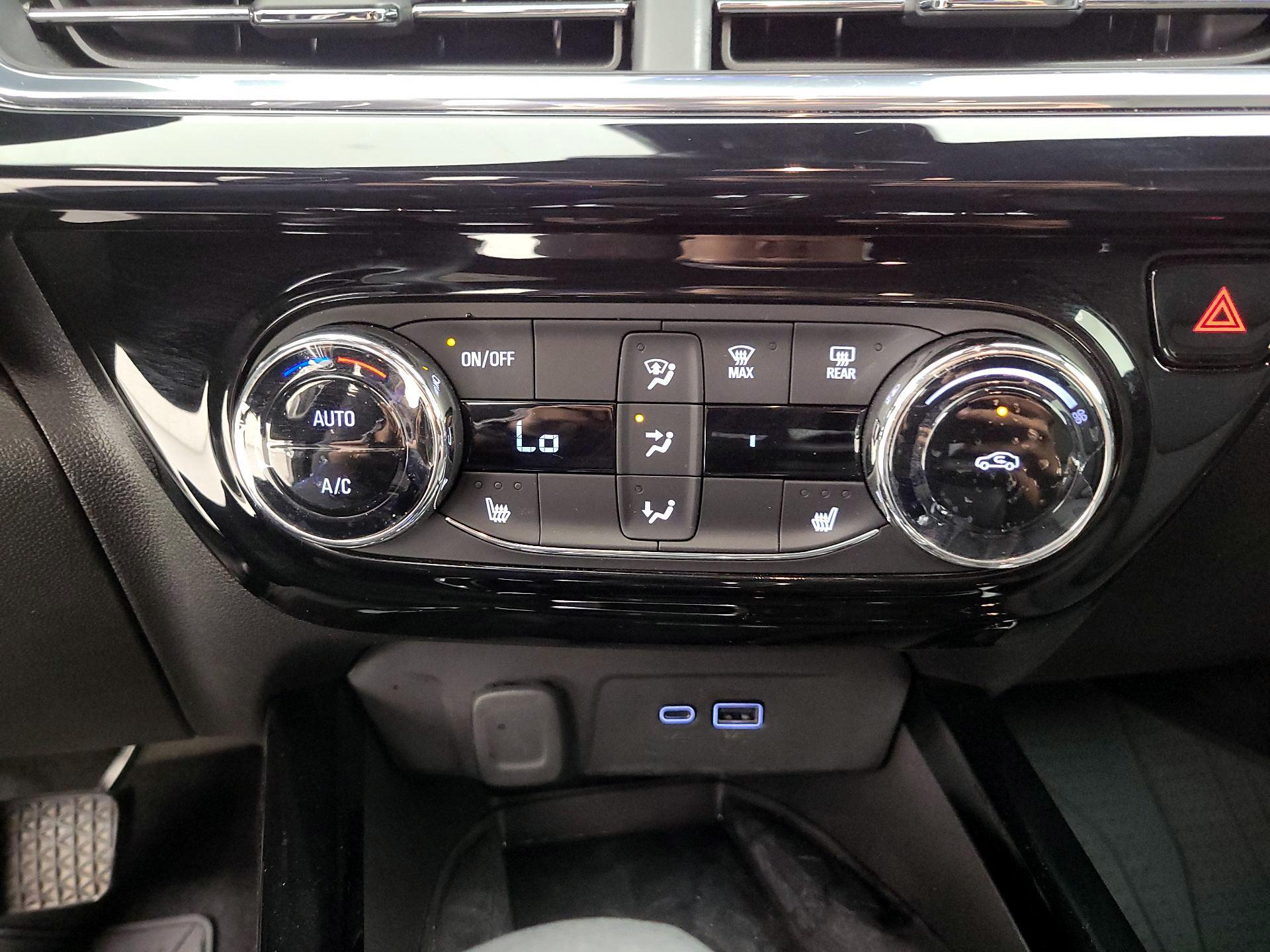 Thumbnail: 2025 Chevrolet Trax - 16