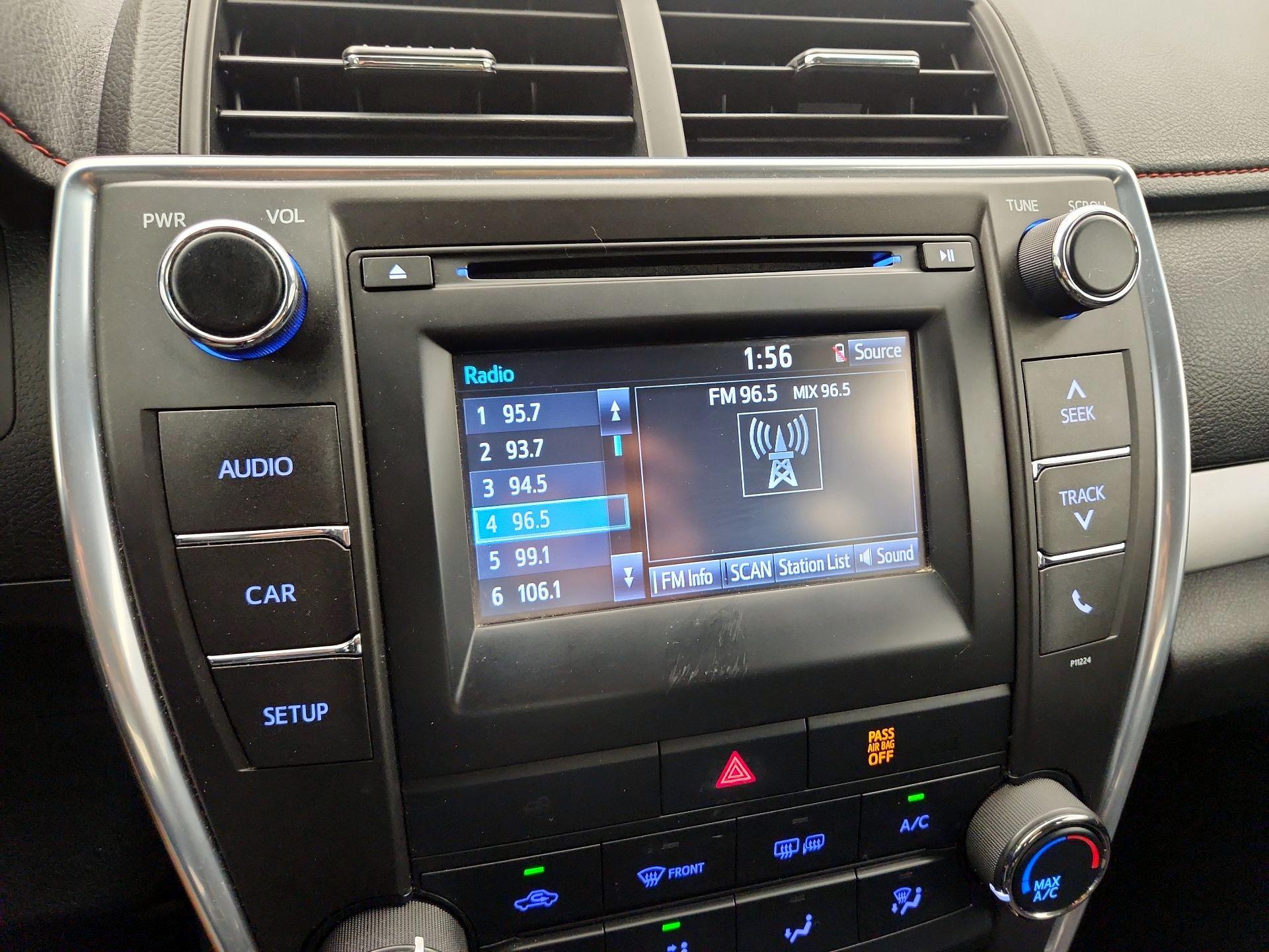 Thumbnail: 2016 Toyota Camry - 15