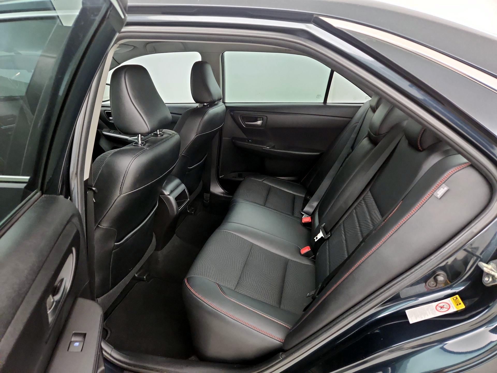 Thumbnail: 2016 Toyota Camry - 19