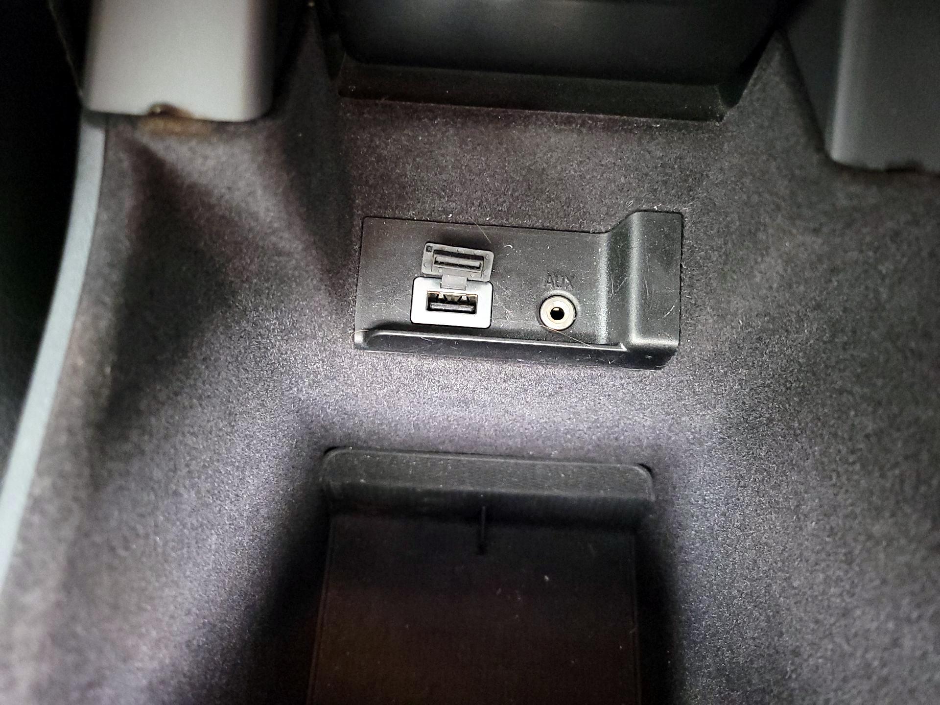 Thumbnail: 2015 Volvo V60 - 18