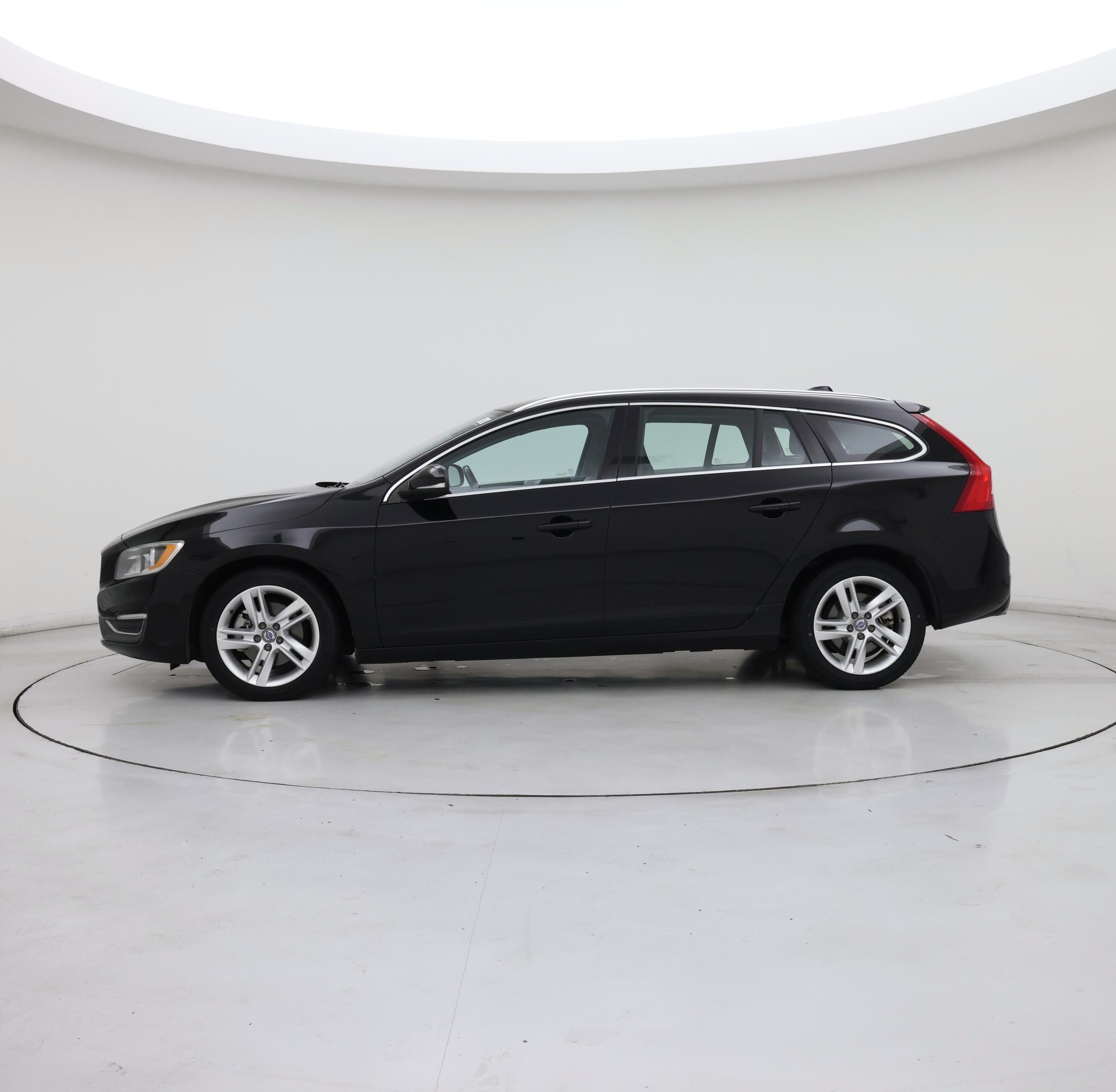 Thumbnail: 2015 Volvo V60 - 3