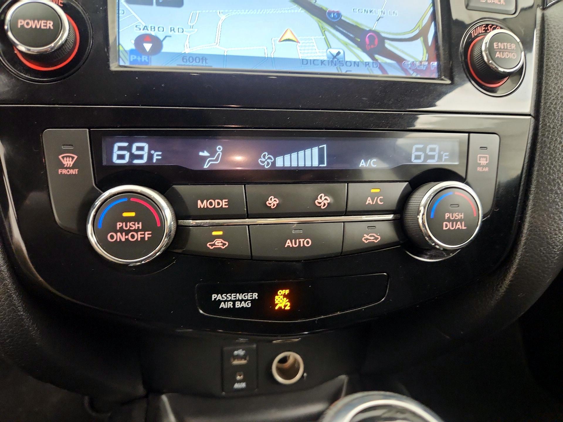 Thumbnail: 2018 Nissan Rogue Sport - 15